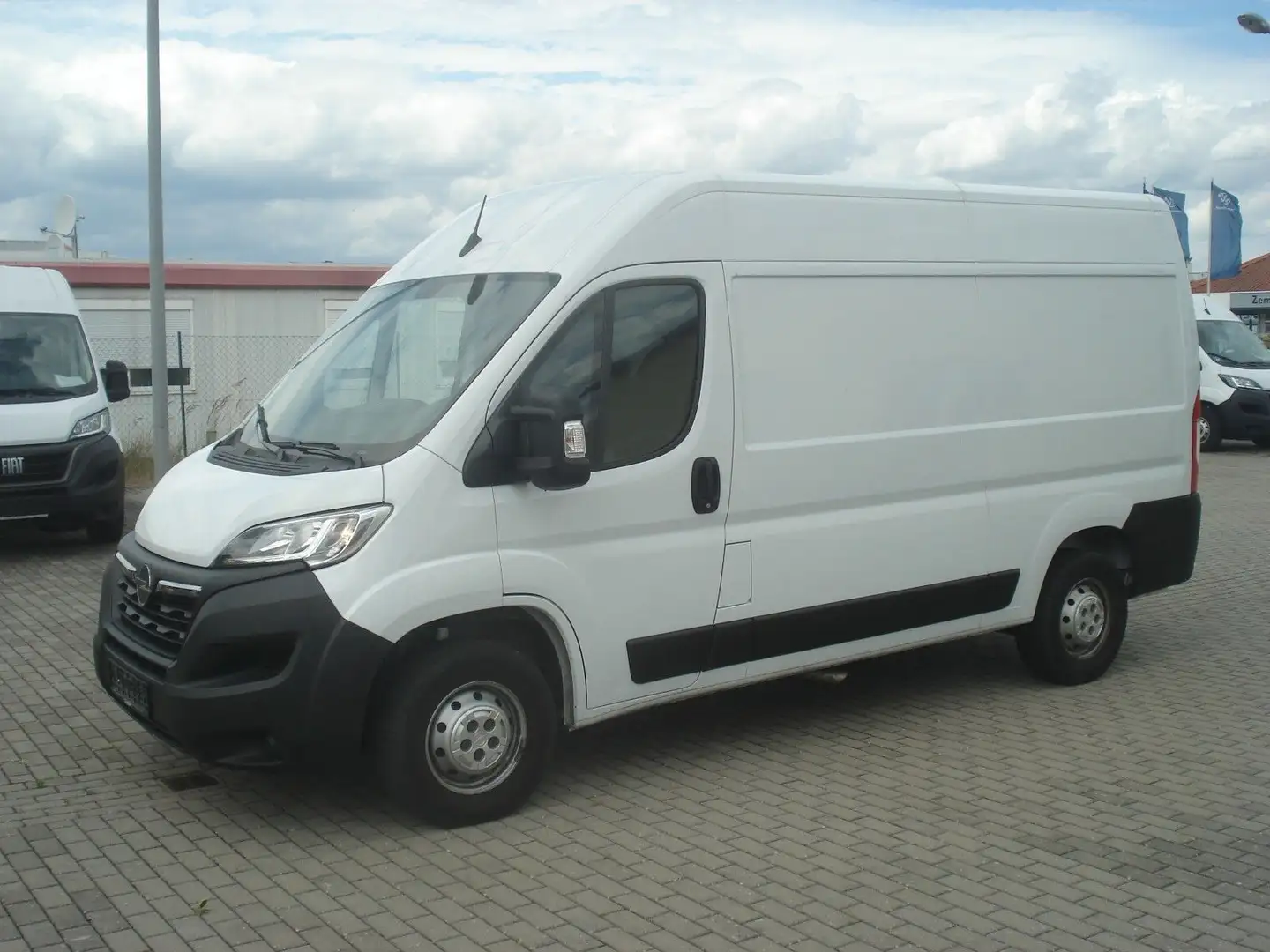 Opel Movano C L2H2 3,5t Edition Klima Temp PDC 40300K Weiß - 1
