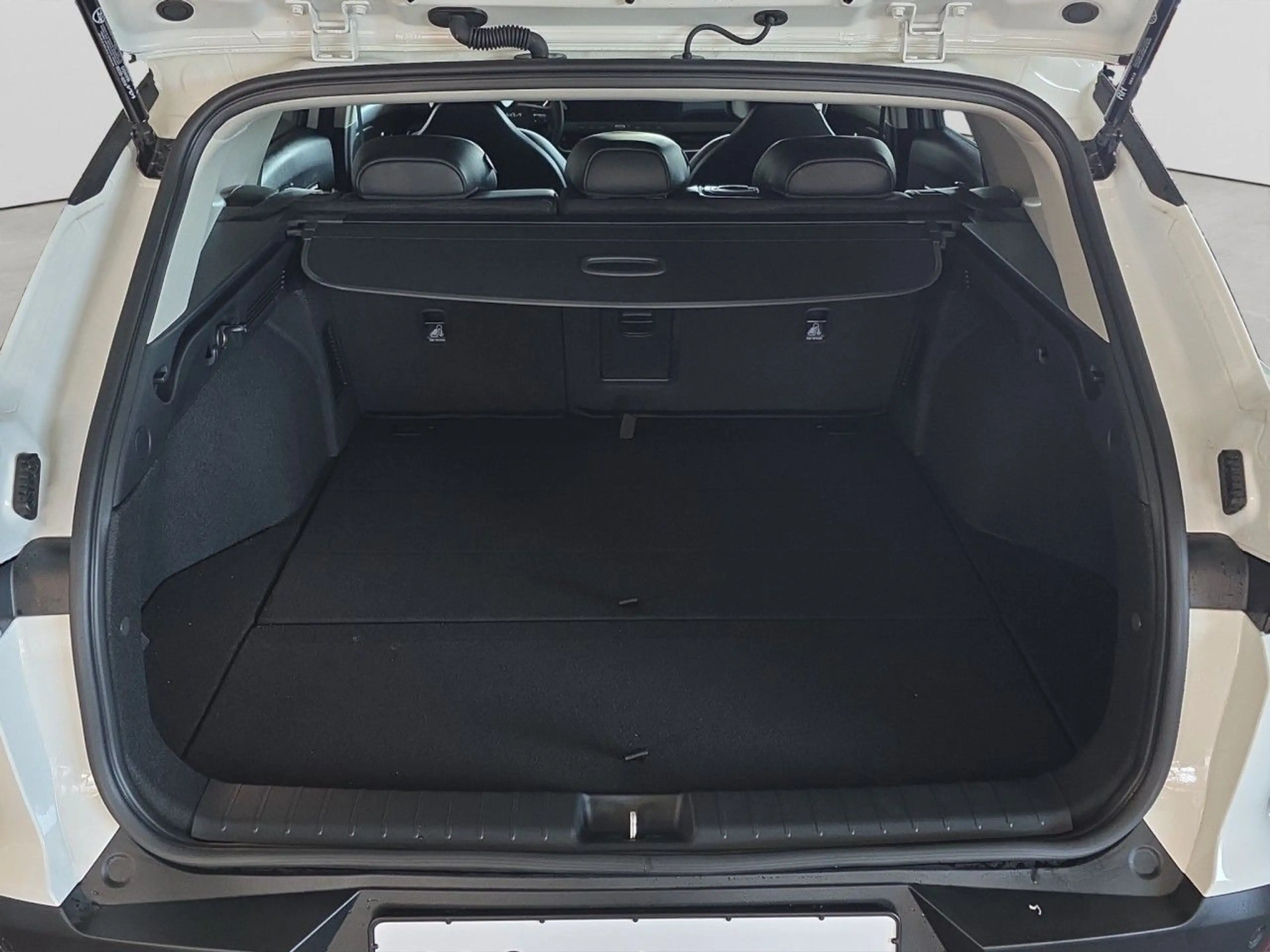 Kia K4 Sportswagon 1.6 T-GDI 110 kW Vision — photo 8