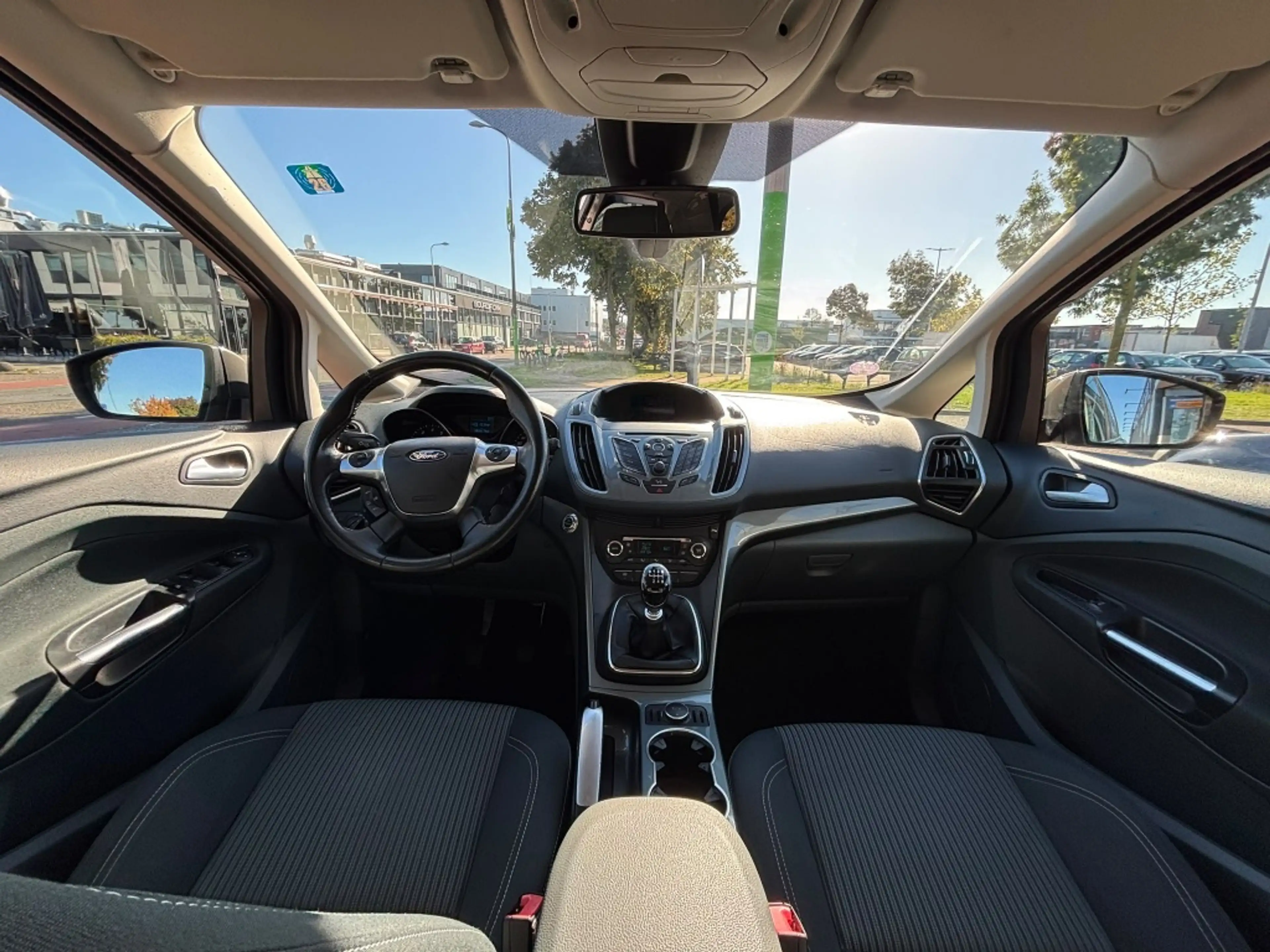 Ford Grand C-Max 1.0 Titanium Edition navi trekhaak airco 6 versn — photo 2