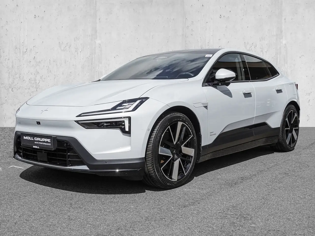 Polestar 4 2025