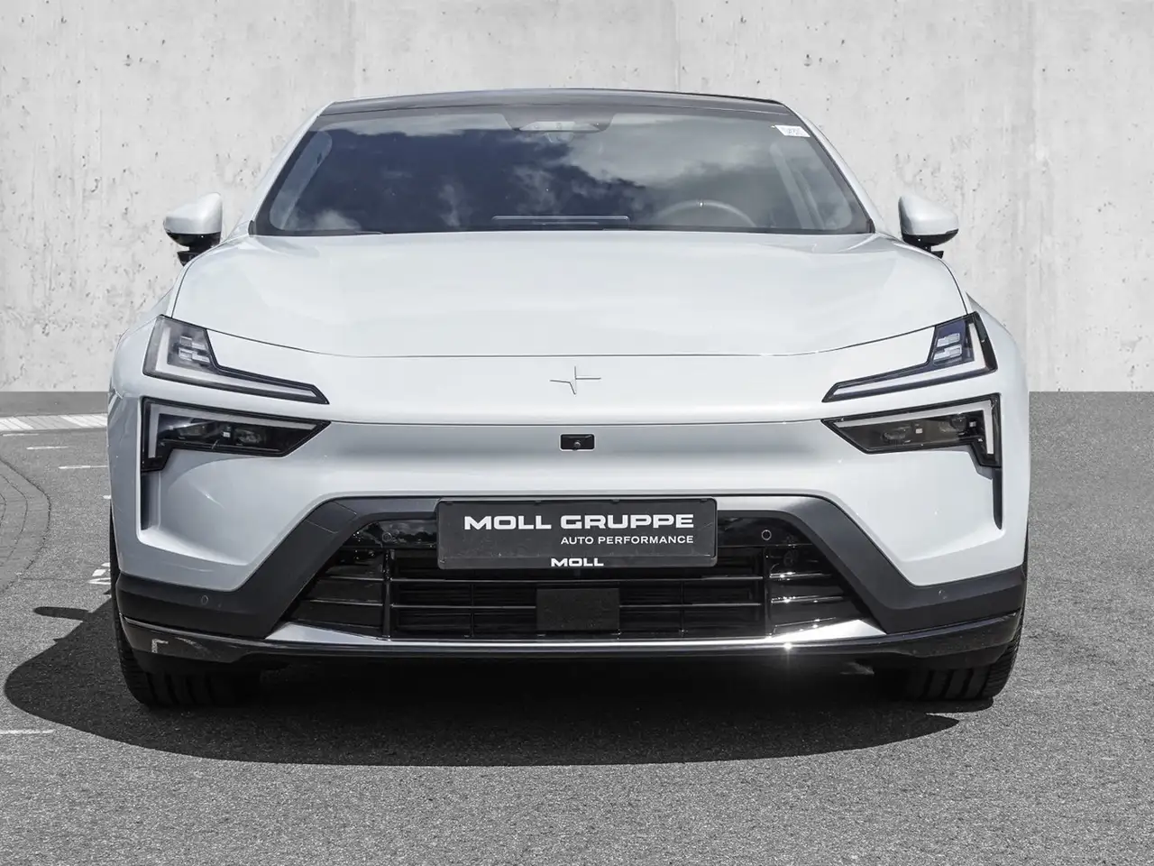 Polestar 4 2025