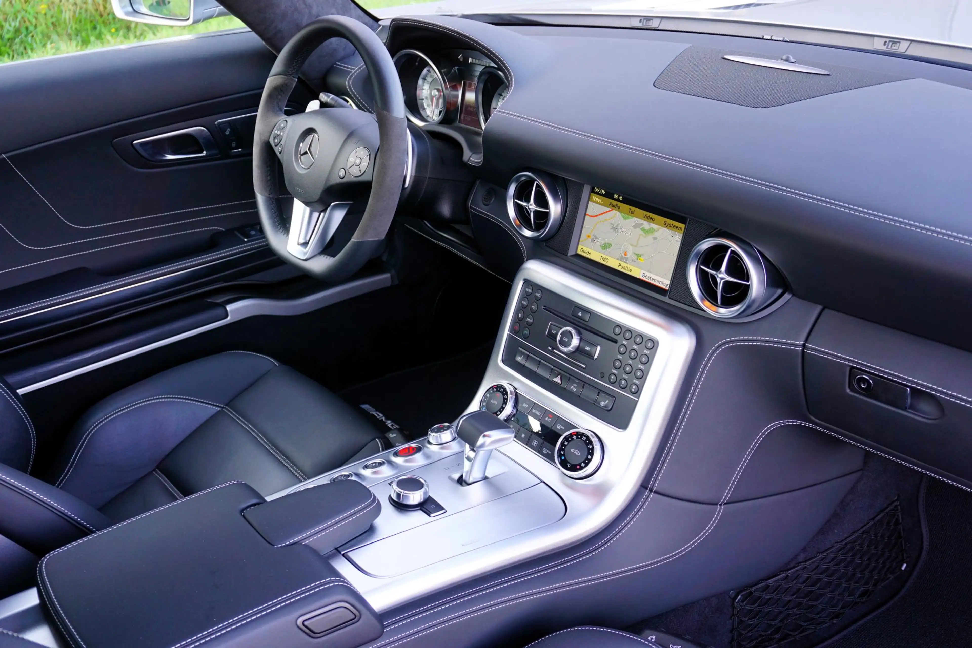 Mercedes-Benz SLS Coupé 6.3 AMG |Alubeam Silver |2.217 KM |1e eigena — photo 6