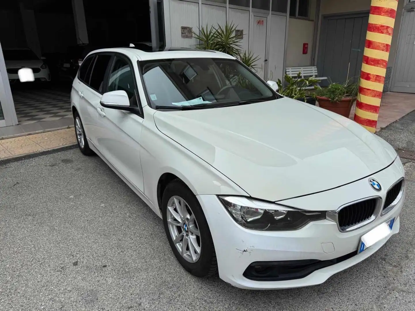 BMW 316 d Touring Business Advantage aut. Bianco - 2