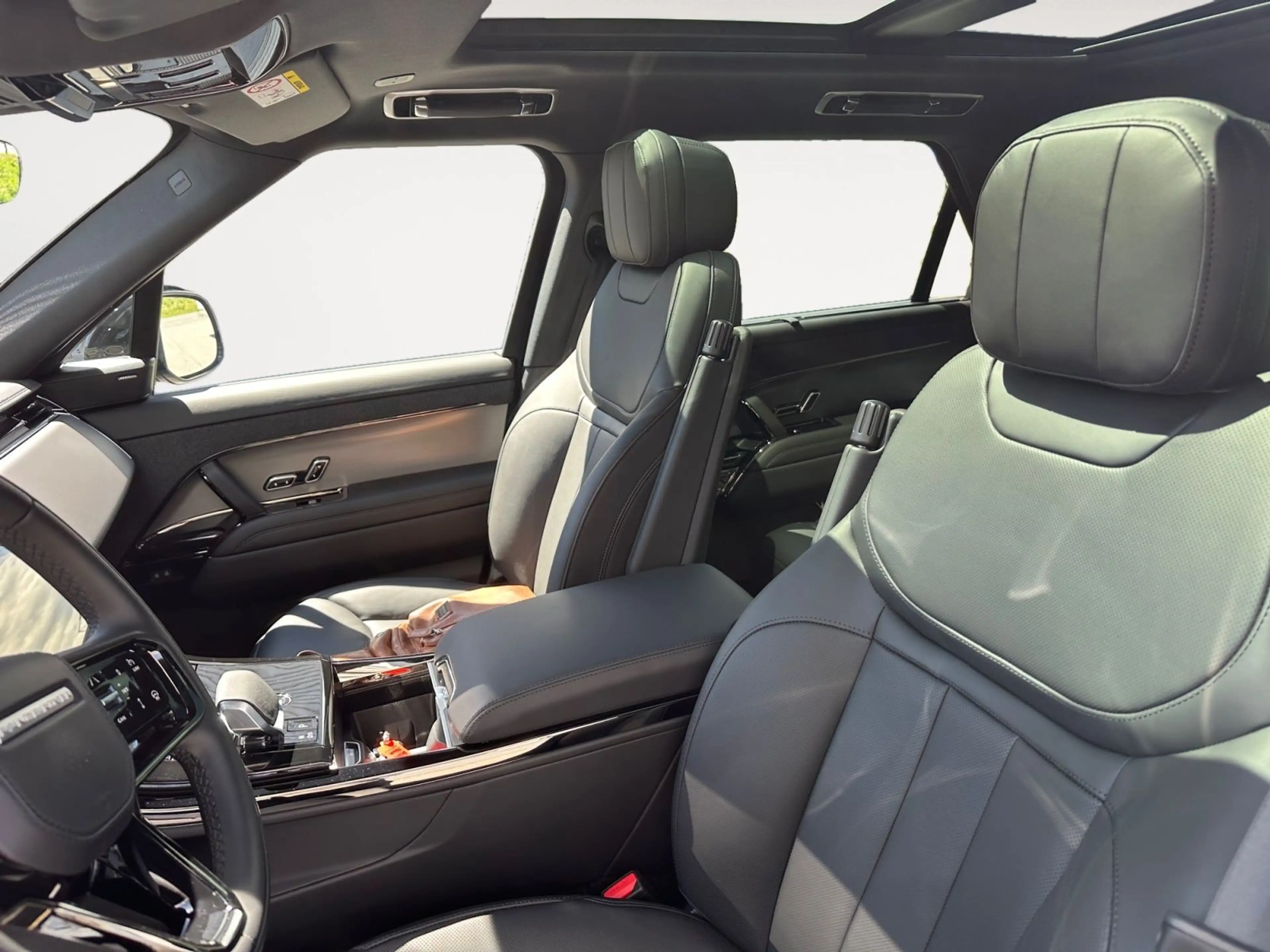 Land Rover Range Rover Sport DynamicSE/borascogr/AHK/Pan/22 — photo 10