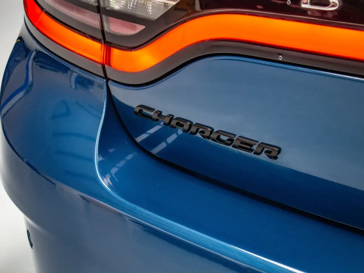 Dodge Charger 2024 — фото 12