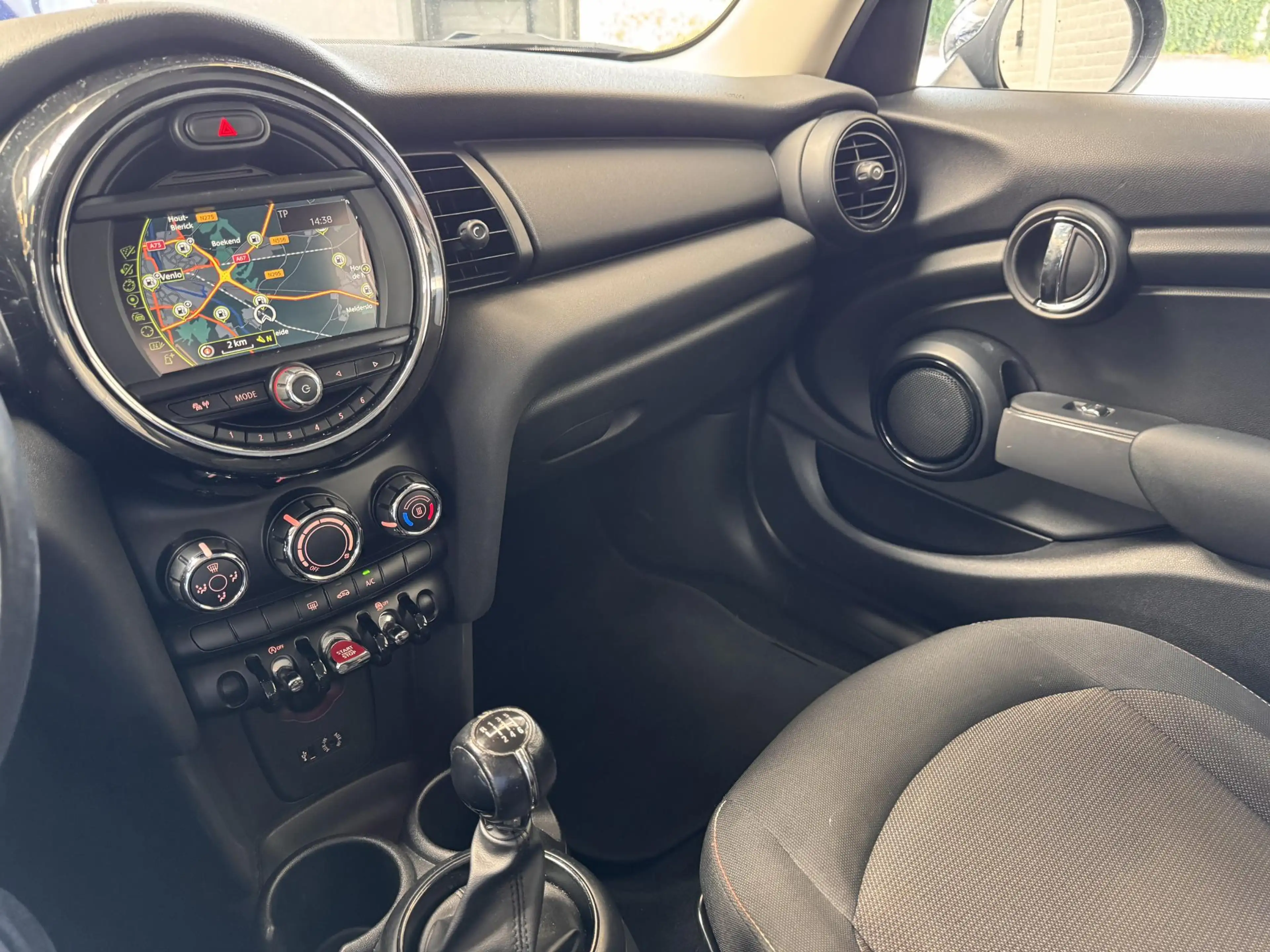 MINI One 5-Deurs 1.5 Salt Business | British Racing Green | — photo 5