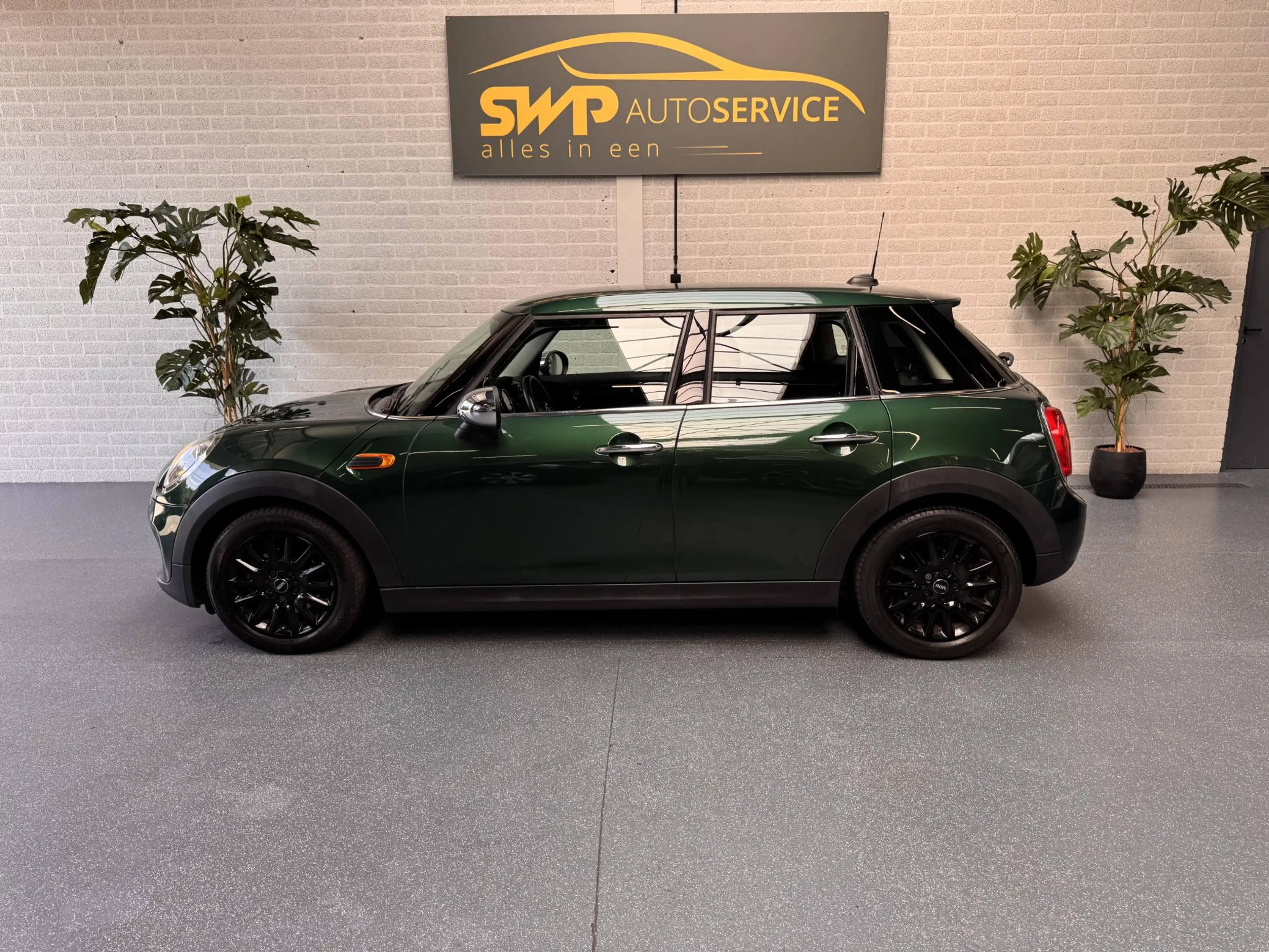 MINI One 5-Deurs 1.5 Salt Business | British Racing Green | — photo 22