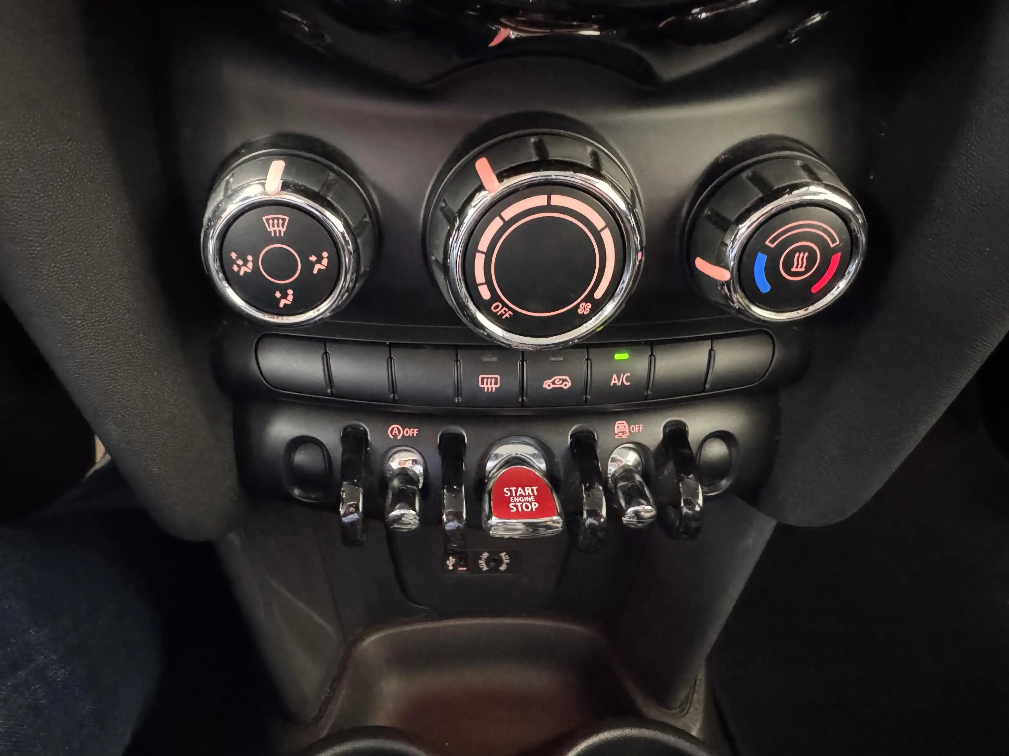 MINI One 5-Deurs 1.5 Salt Business | British Racing Green | — photo 9