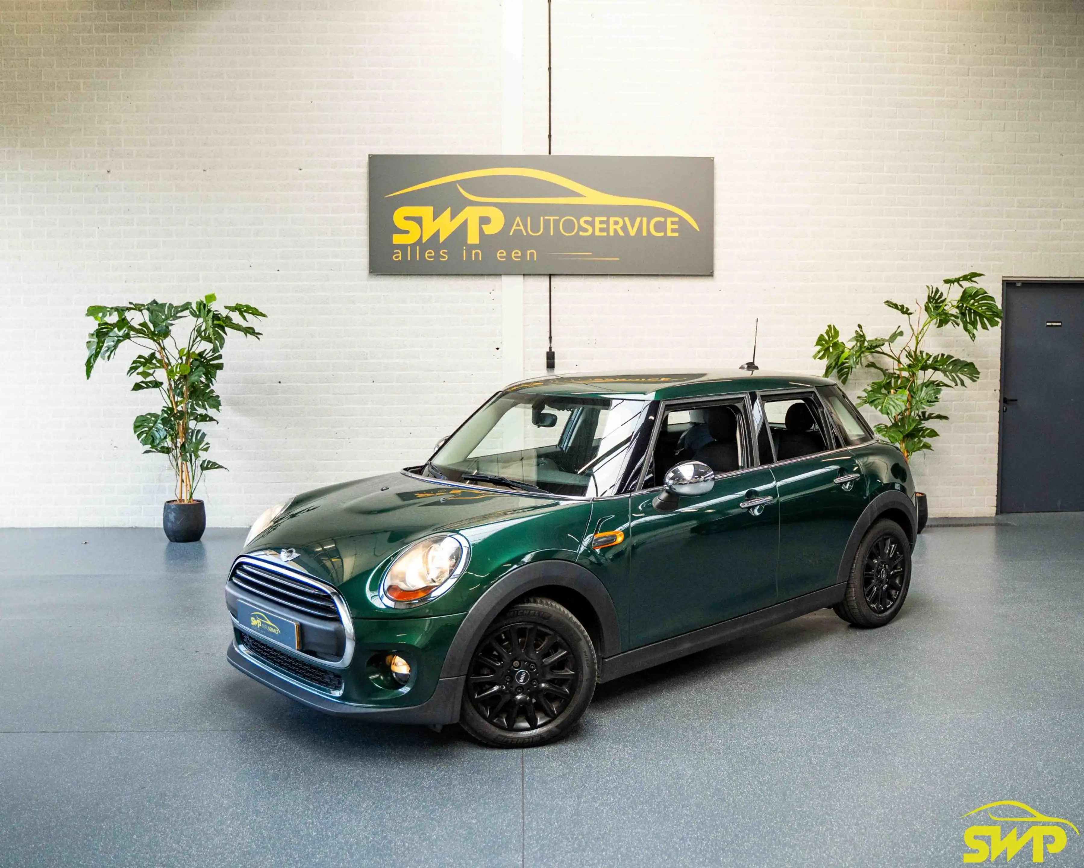 MINI One 5-Deurs 1.5 Salt Business | British Racing Green |
