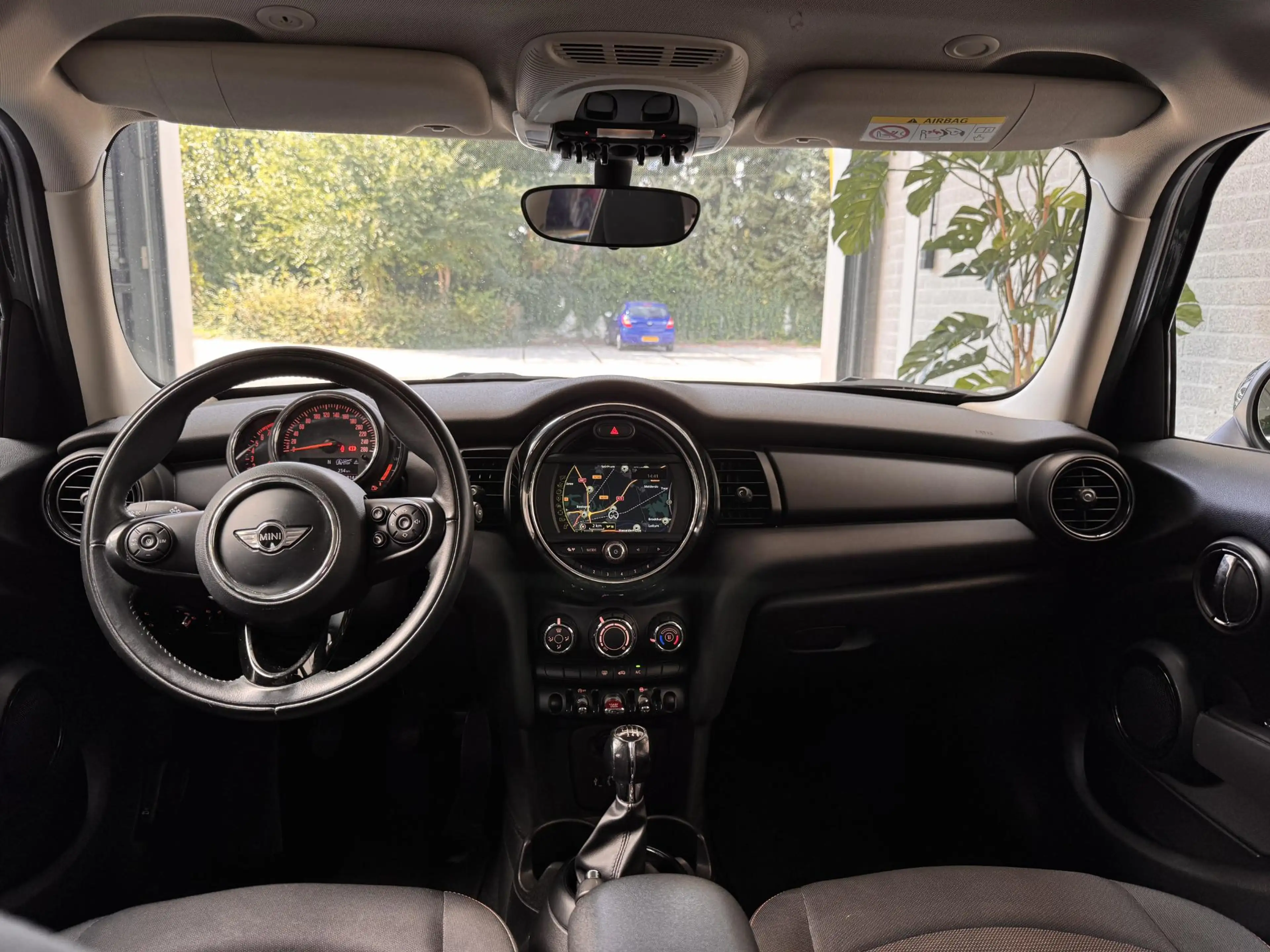 MINI One 5-Deurs 1.5 Salt Business | British Racing Green | — photo 4