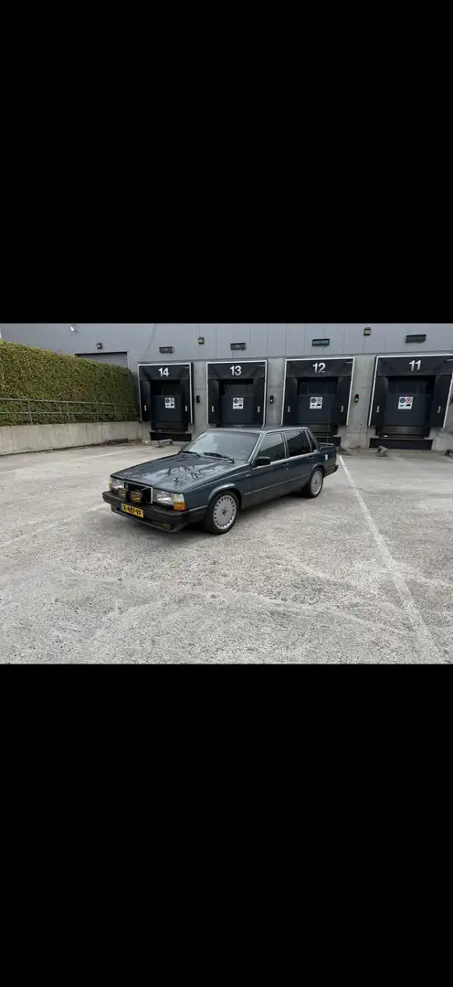 Volvo 740 2.3 Inj. Blau - 1