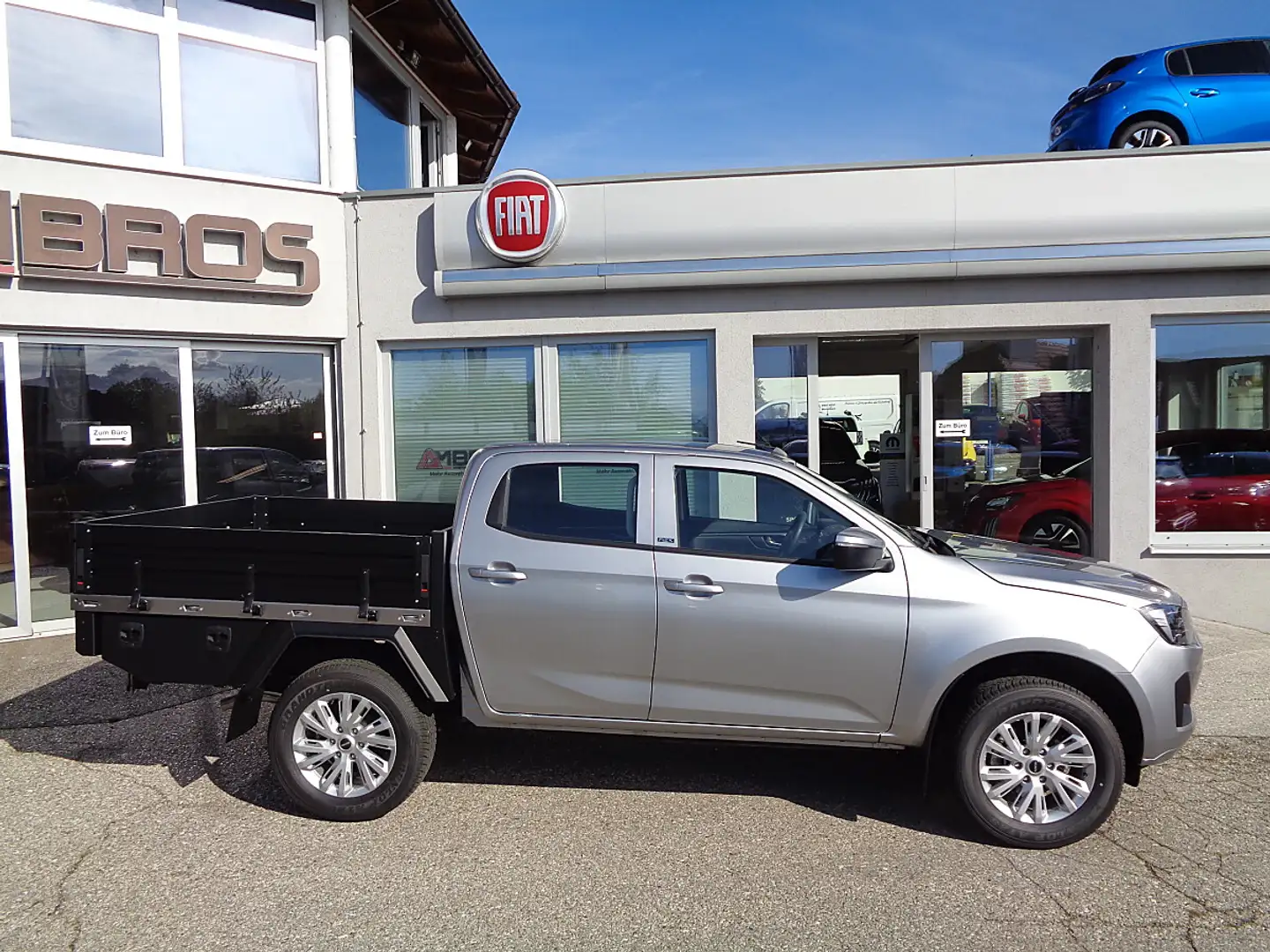 Isuzu D-Max D-MAX Double Cab LS 4WD Aut. FLEX UMBAU NOVA BE... Silber - 2