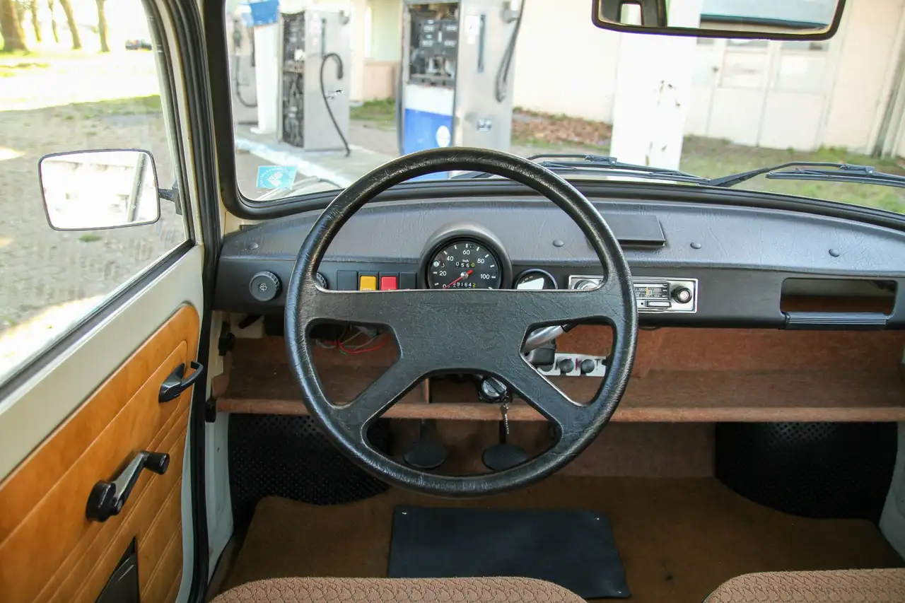 Trabant P601 Coupé-1ère peinture-faible kms, foto 12