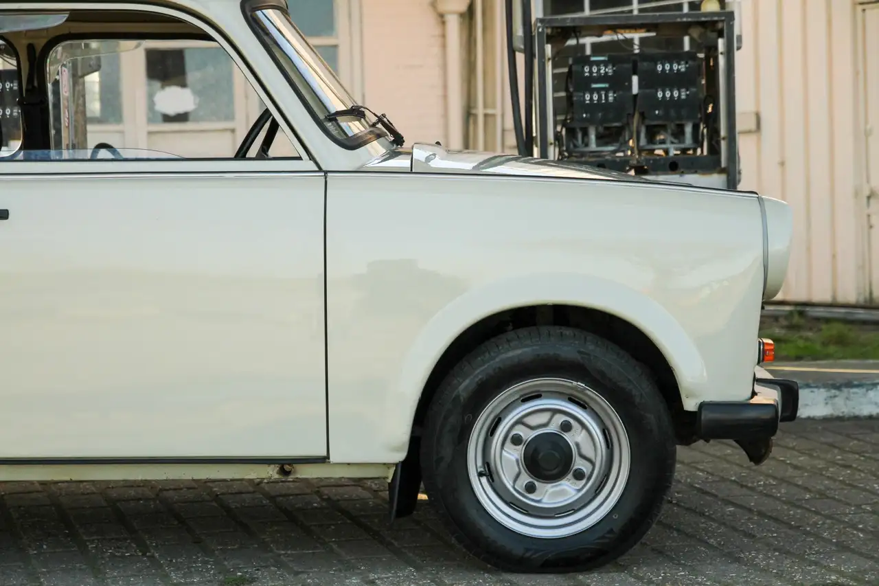 Trabant P601 Coupé-1ère peinture-faible kms, foto 4