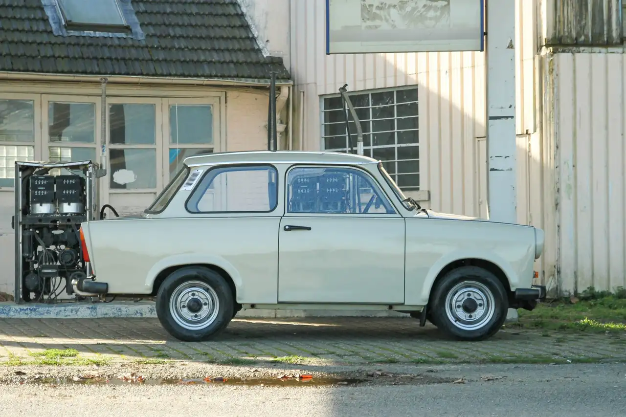 Trabant P601 Coupé-1ère peinture-faible kms, foto 3