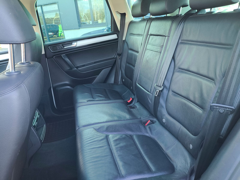 Volkswagen Touareg V6 TDI 4Motion,LEDER,NAVI,SITZHEIZUNG — photo 12