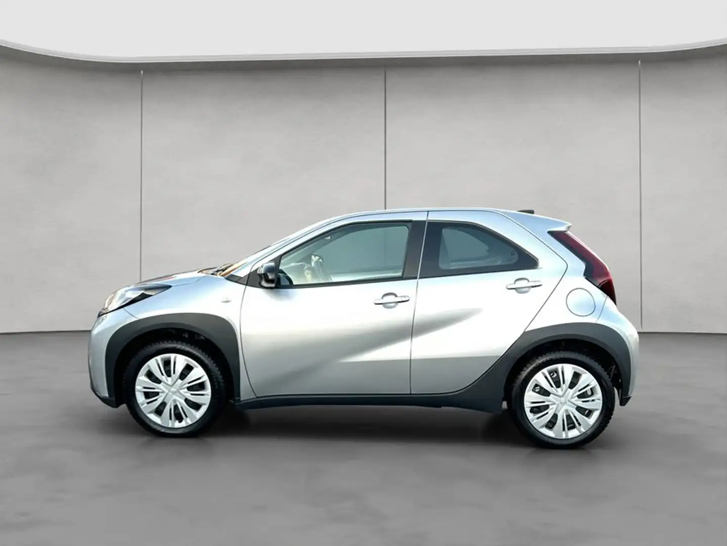 Toyota Aygo X X 1.0 S-CVT Play Silber - 2