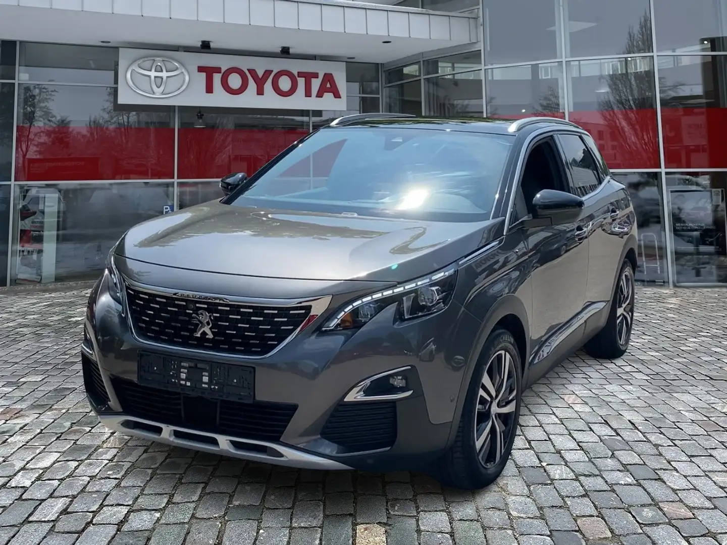 Peugeot 3008 1.6 PureTech 180 Allure Navi FLA ACC Pano Grau - 1