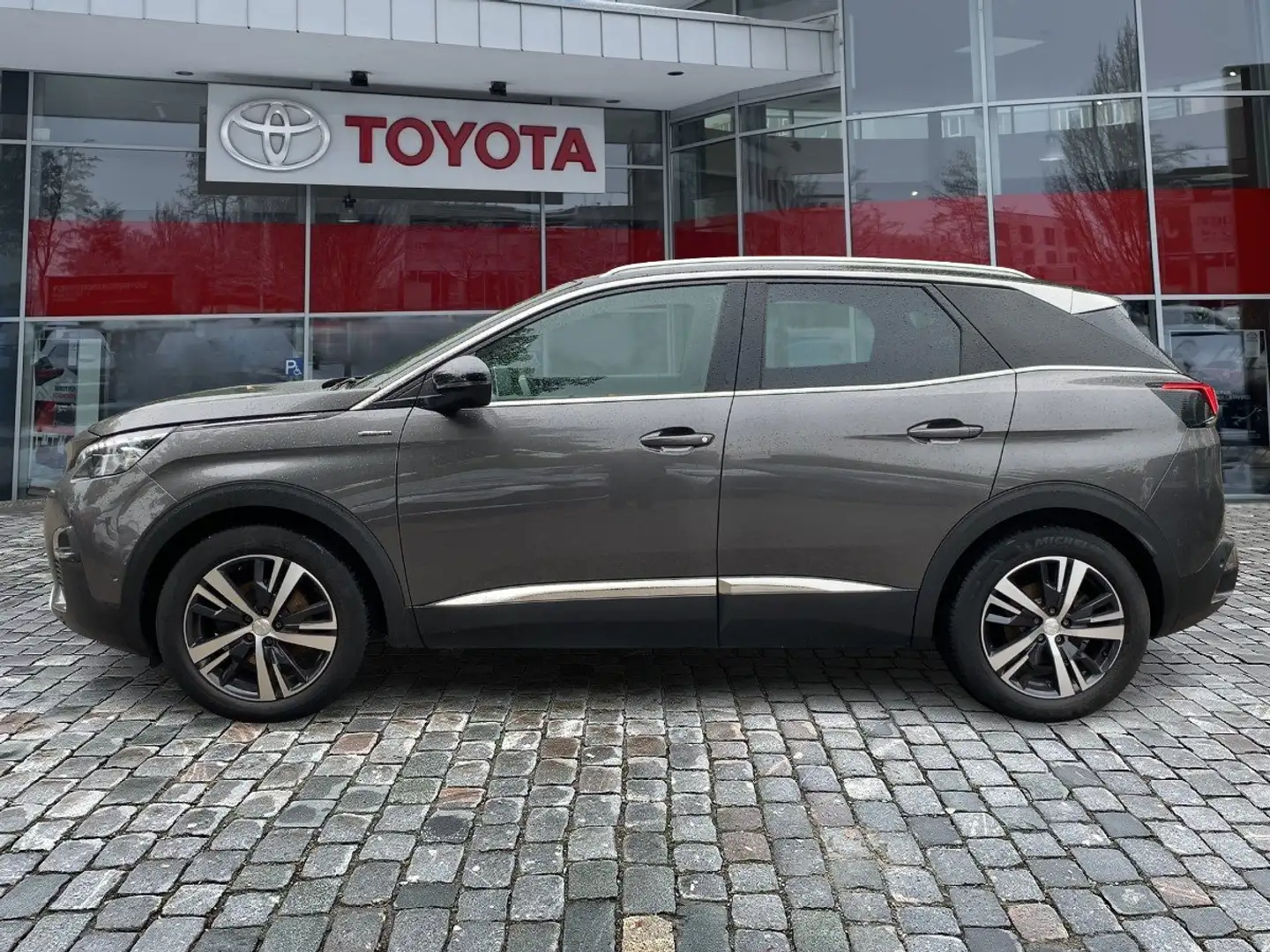 Peugeot 3008 1.6 180 GT-Line Schiebedach*Automatik*Top Grijs - 2