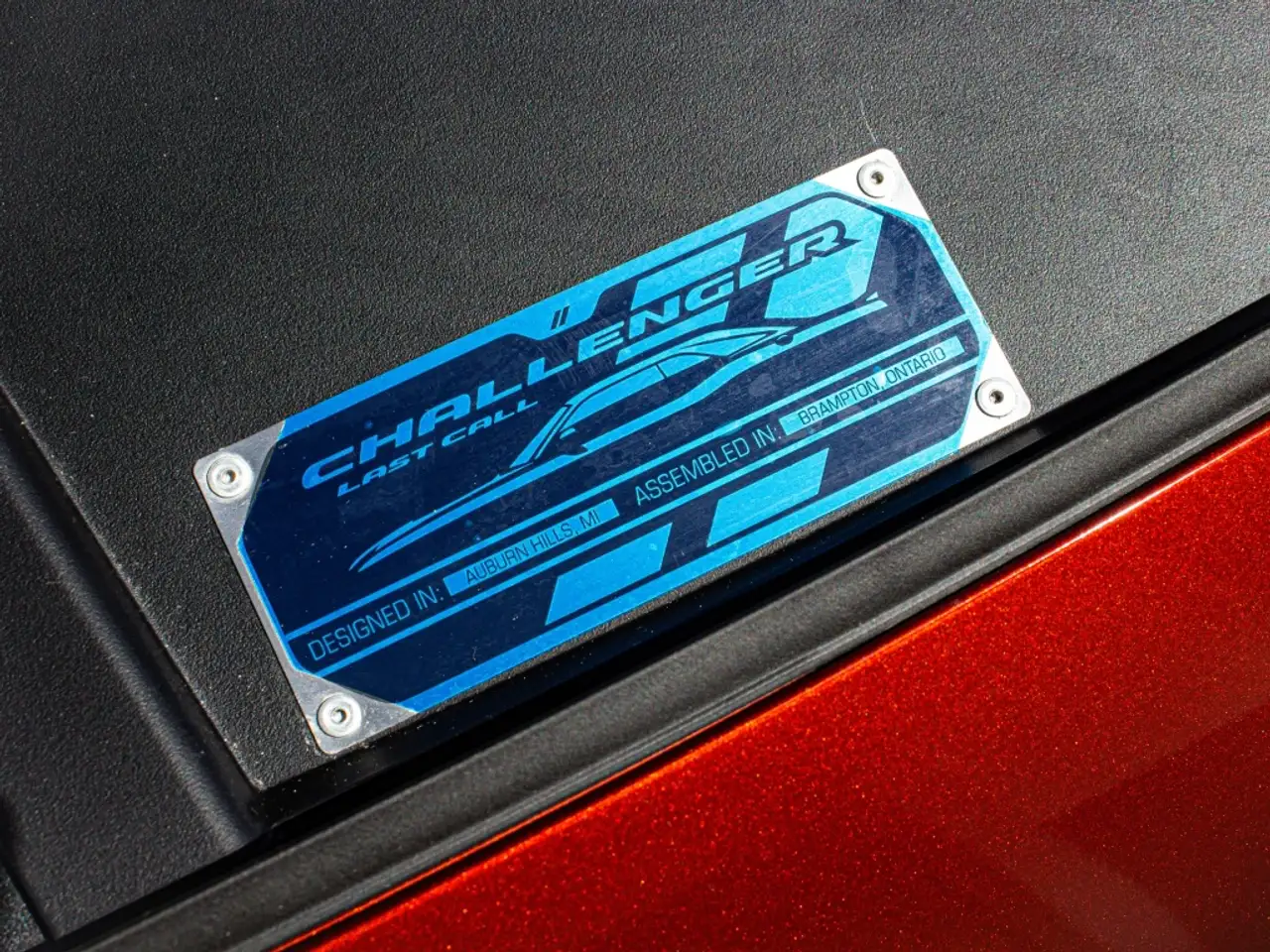 Dodge Challenger 2024 — фото 8