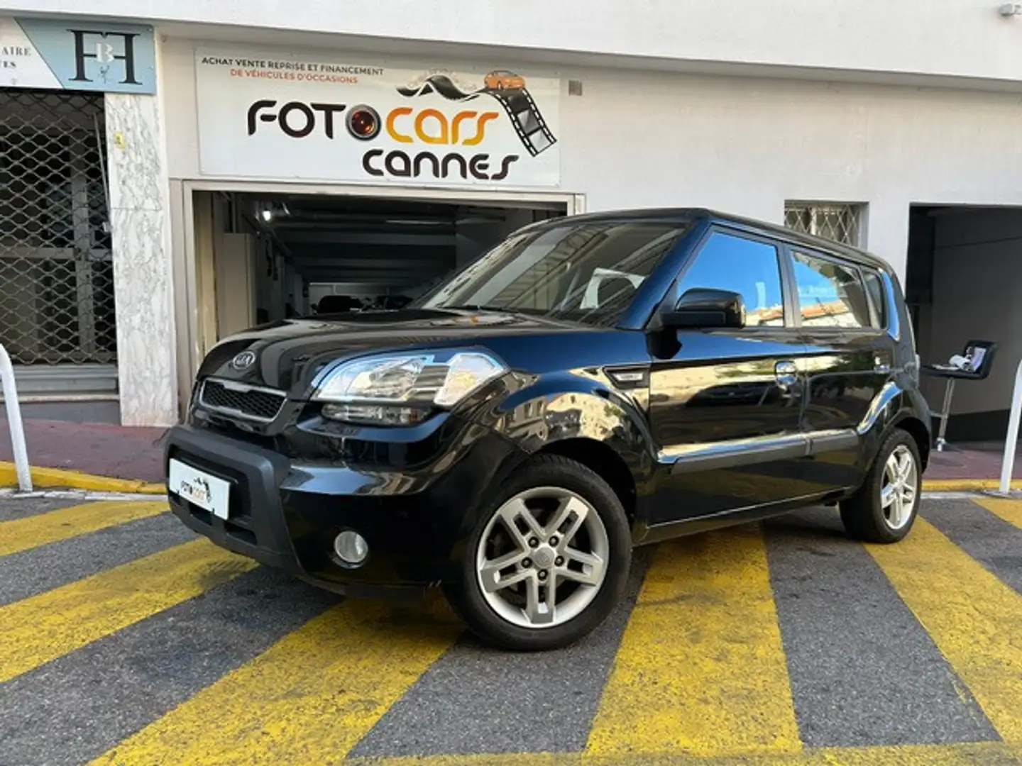 Kia Soul 1.6 CRDI BUZZ Noir - 1