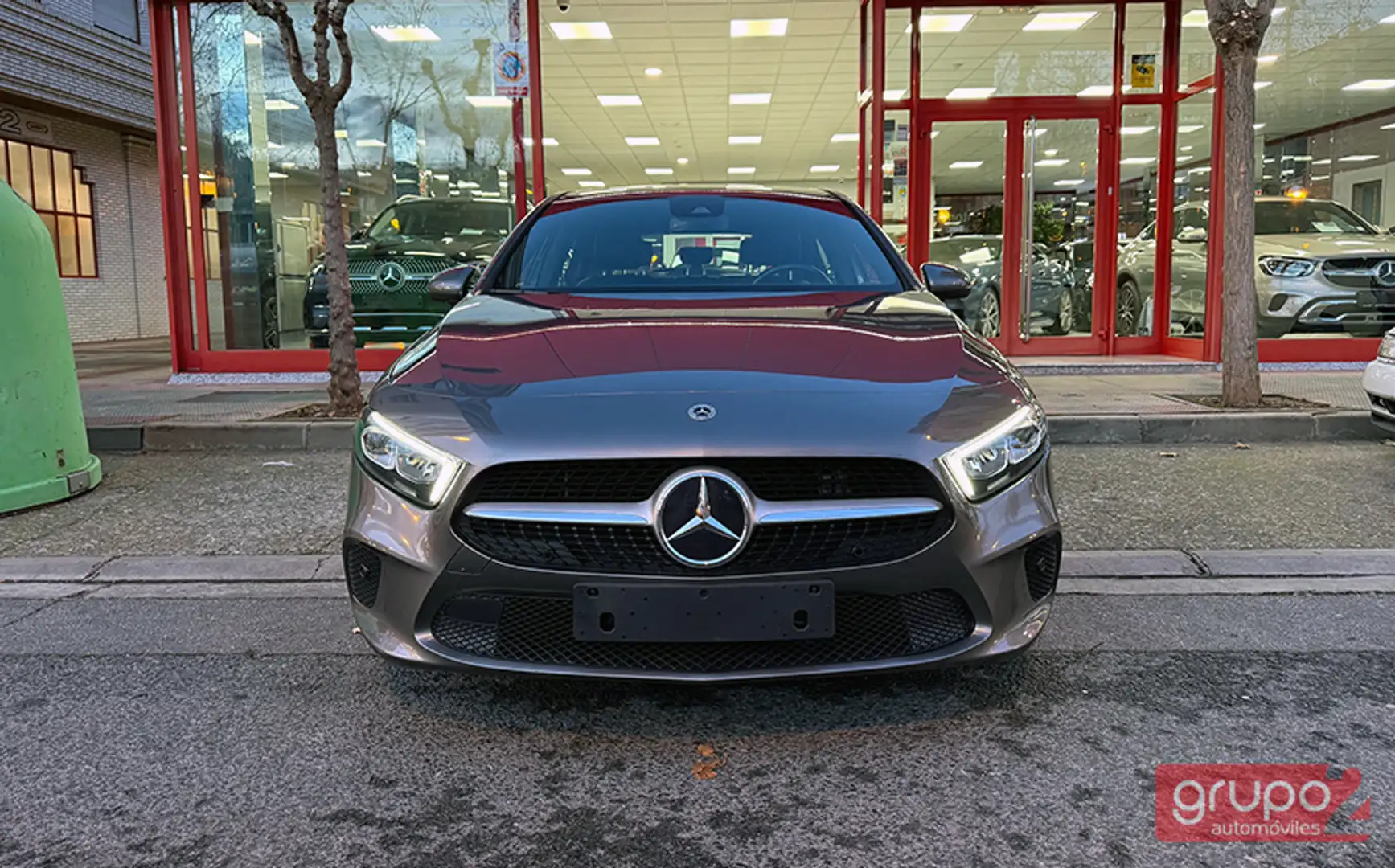Mercedes-Benz A 250 250e 8G-DCT Gris - 2