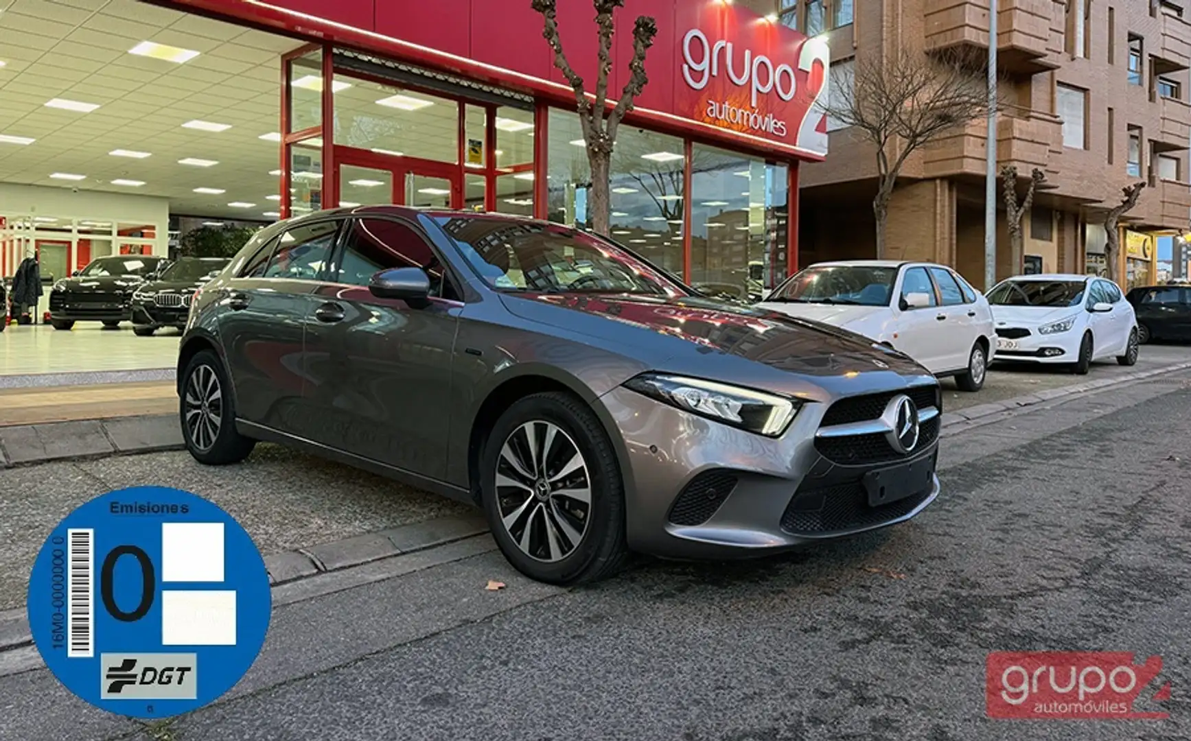 Mercedes-Benz A 250 250e 8G-DCT Gris - 1