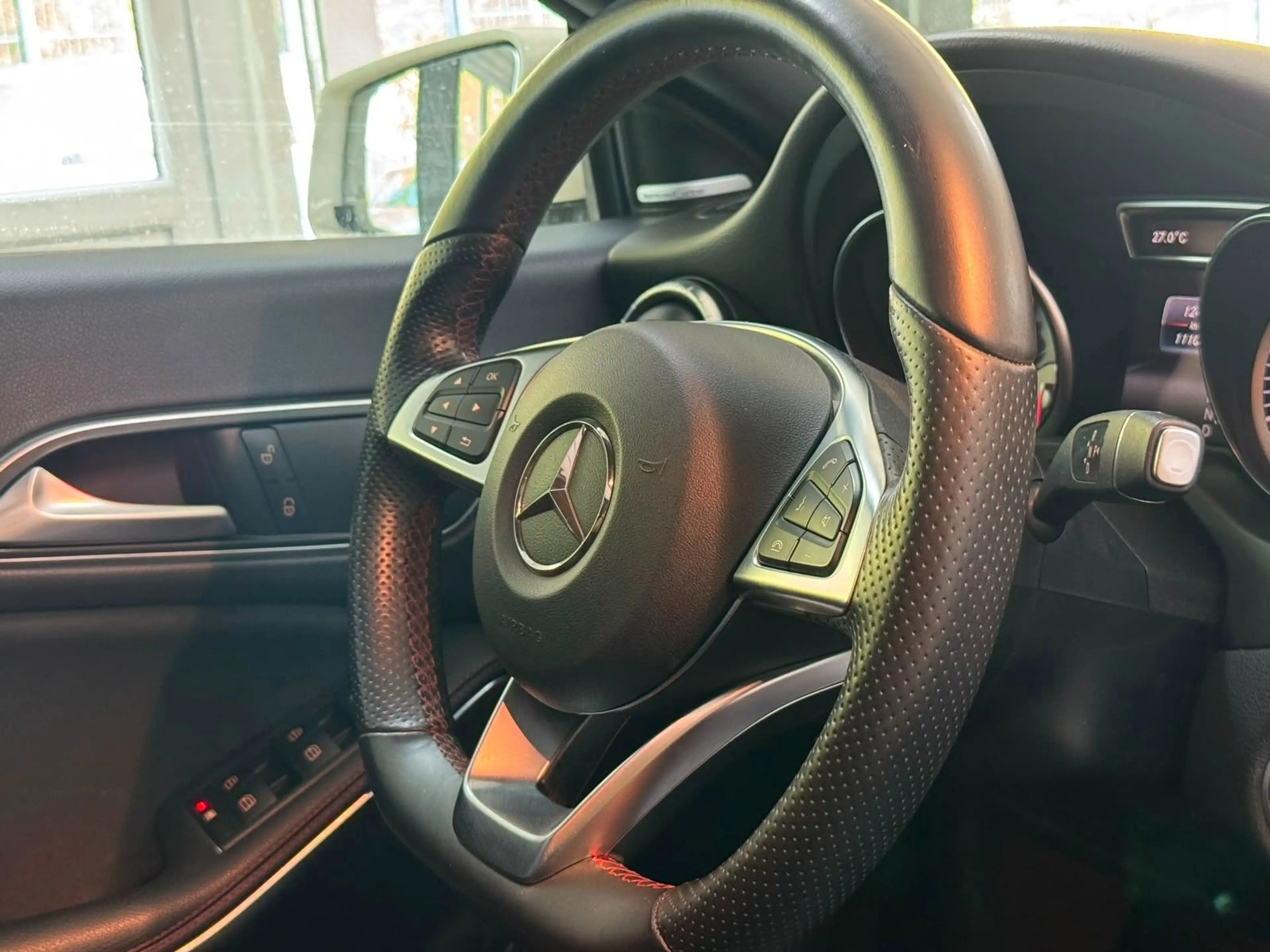 Mercedes-Benz CLA 200 AMG Line *Harman/Kardon*Pano*Kamera — photo 34