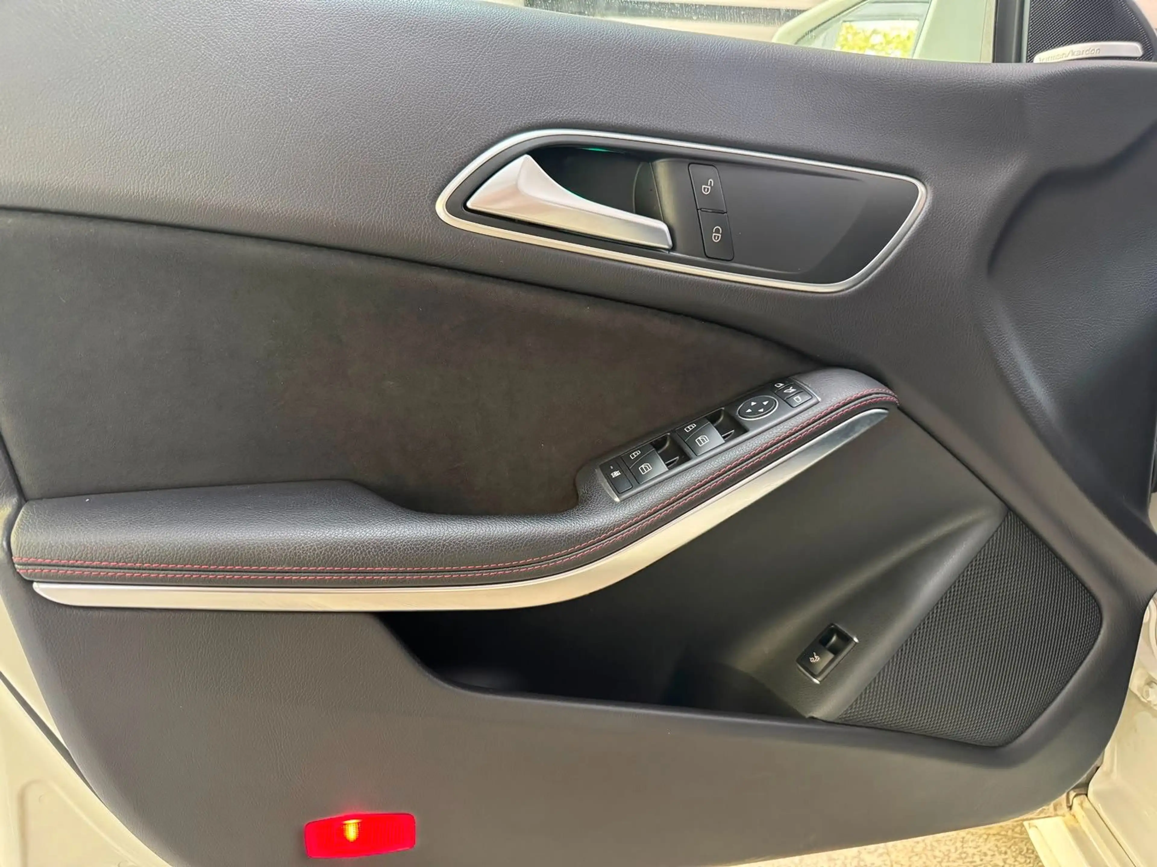 Mercedes-Benz CLA 200 AMG Line *Harman/Kardon*Pano*Kamera — photo 20