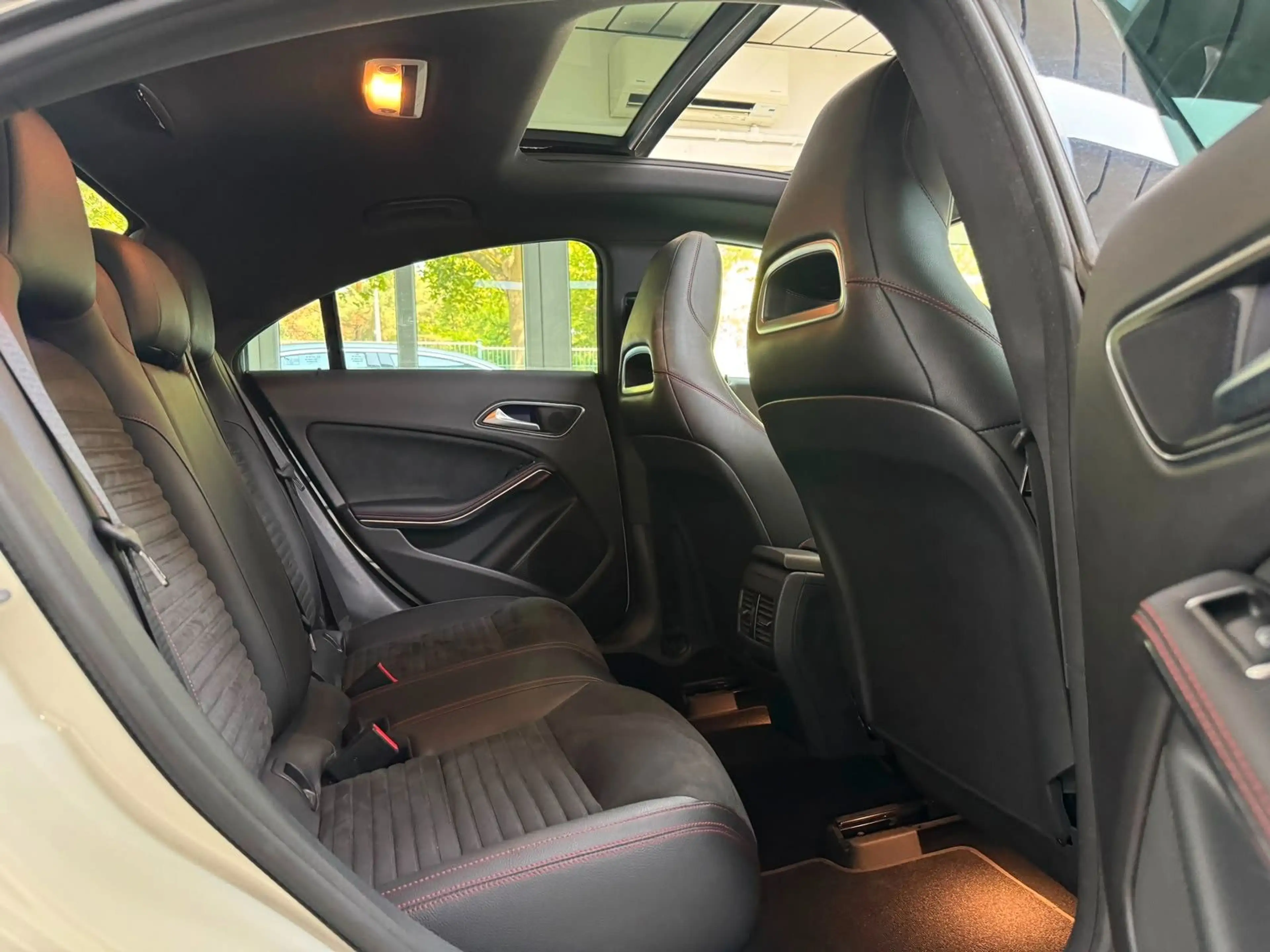 Mercedes-Benz CLA 200 AMG Line *Harman/Kardon*Pano*Kamera — photo 25