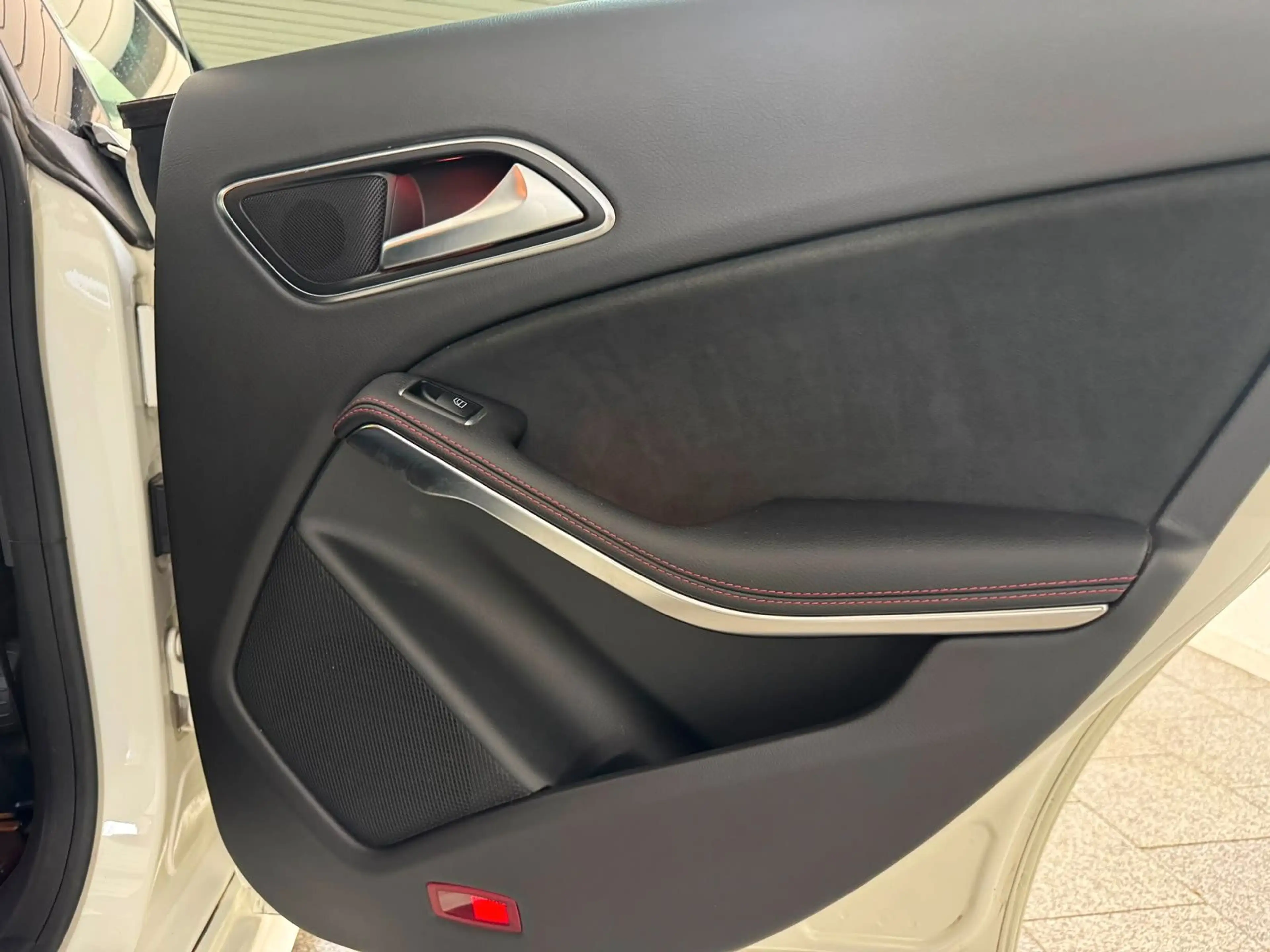 Mercedes-Benz CLA 200 AMG Line *Harman/Kardon*Pano*Kamera — photo 26