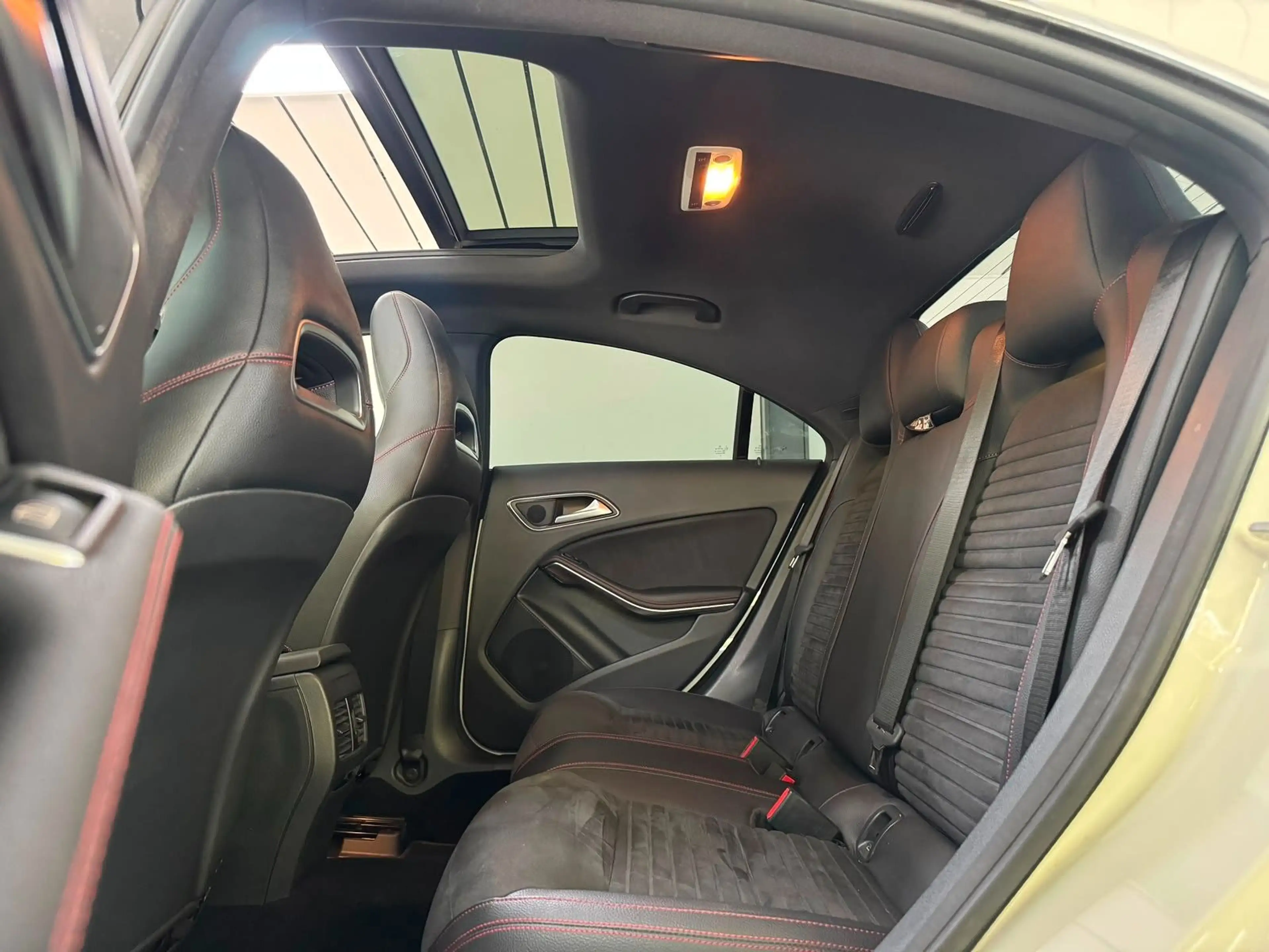 Mercedes-Benz CLA 200 AMG Line *Harman/Kardon*Pano*Kamera — photo 22