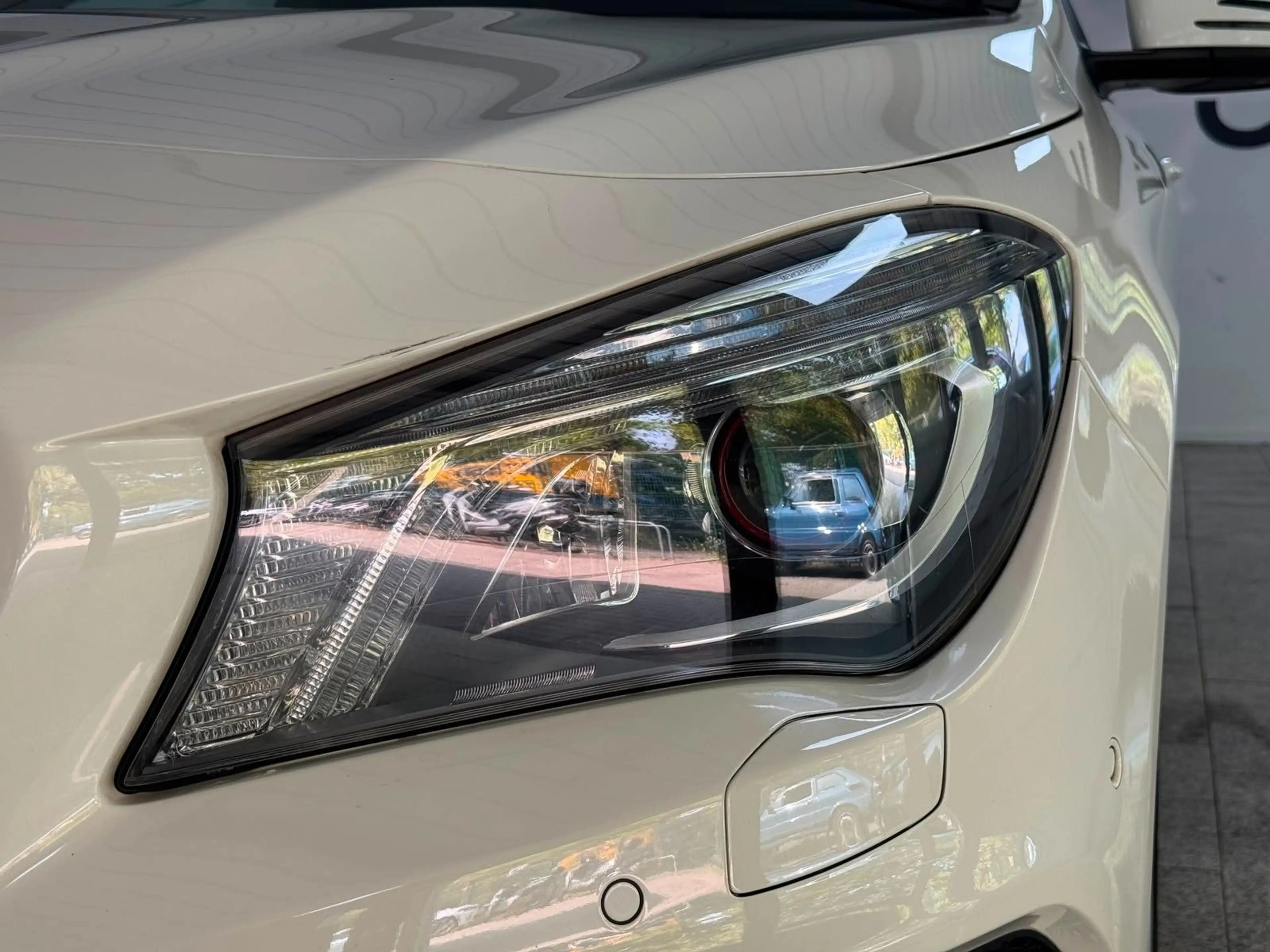 Mercedes-Benz CLA 200 AMG Line *Harman/Kardon*Pano*Kamera — photo 10