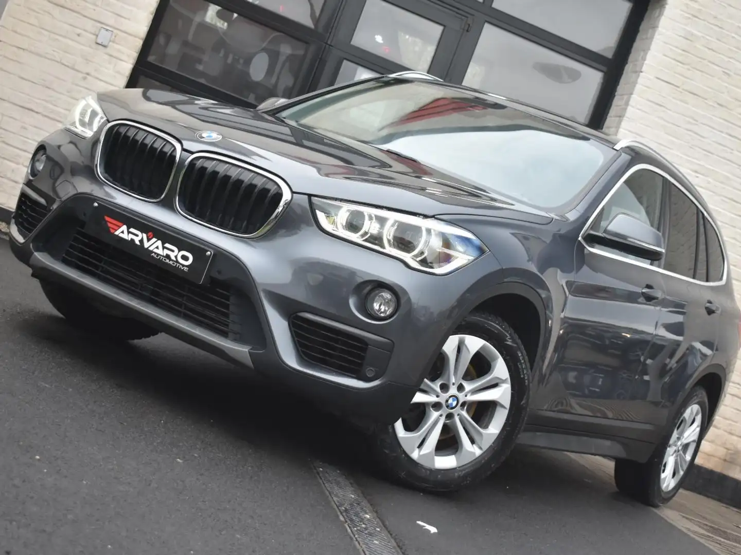BMW X1 1.5iA Sdrive Cruise / PDC / HUD / Navi / Garantie Gris - 1