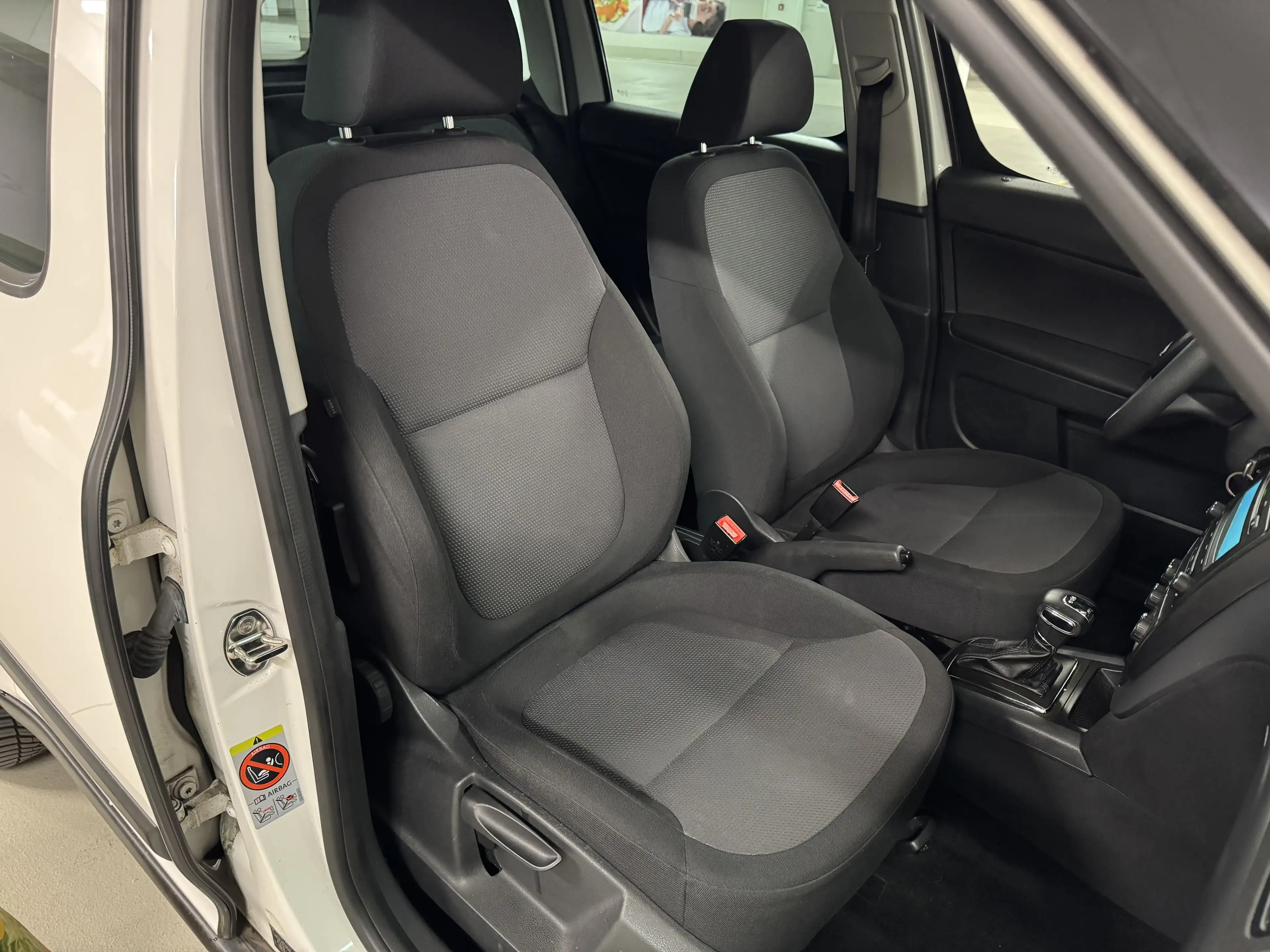 Skoda Yeti 1.2 TSI Active Plus Edition AUTOMATIK* PDC* SHZ* KLIMA* EURO 5* — photo 11