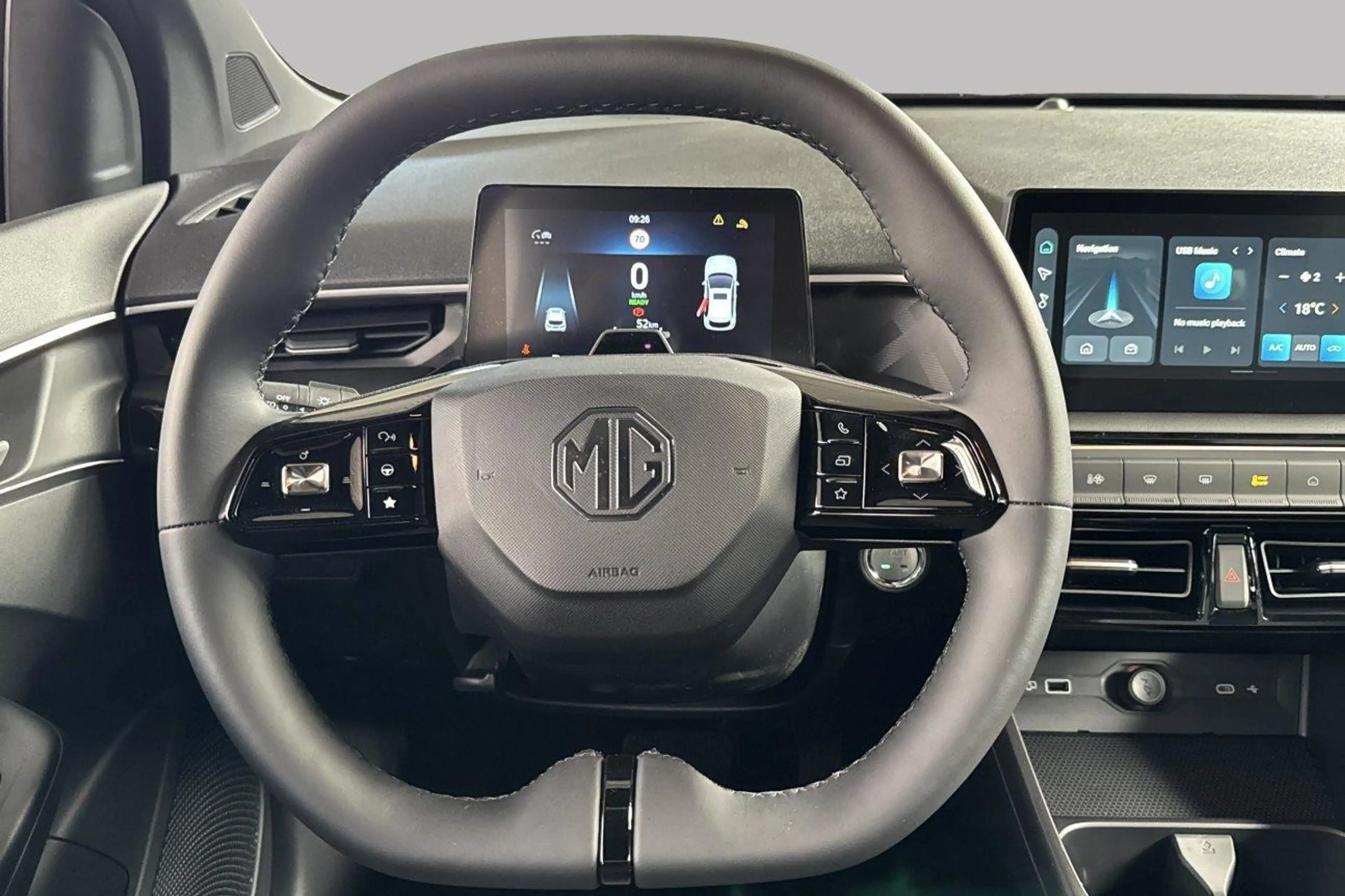 MG MG3 LUXURY HYBRID+ — photo 12