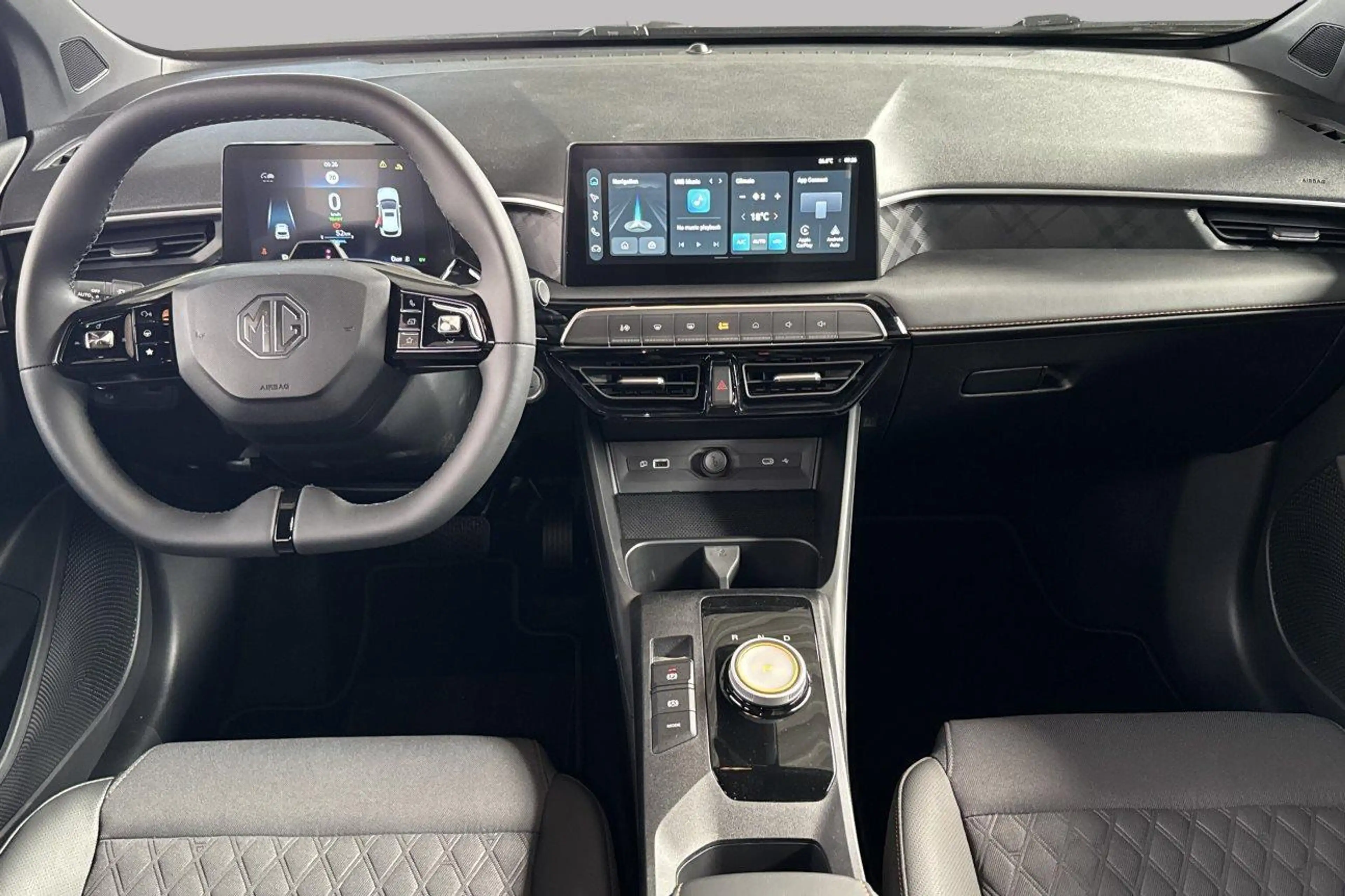 MG MG3 LUXURY HYBRID+ — photo 11