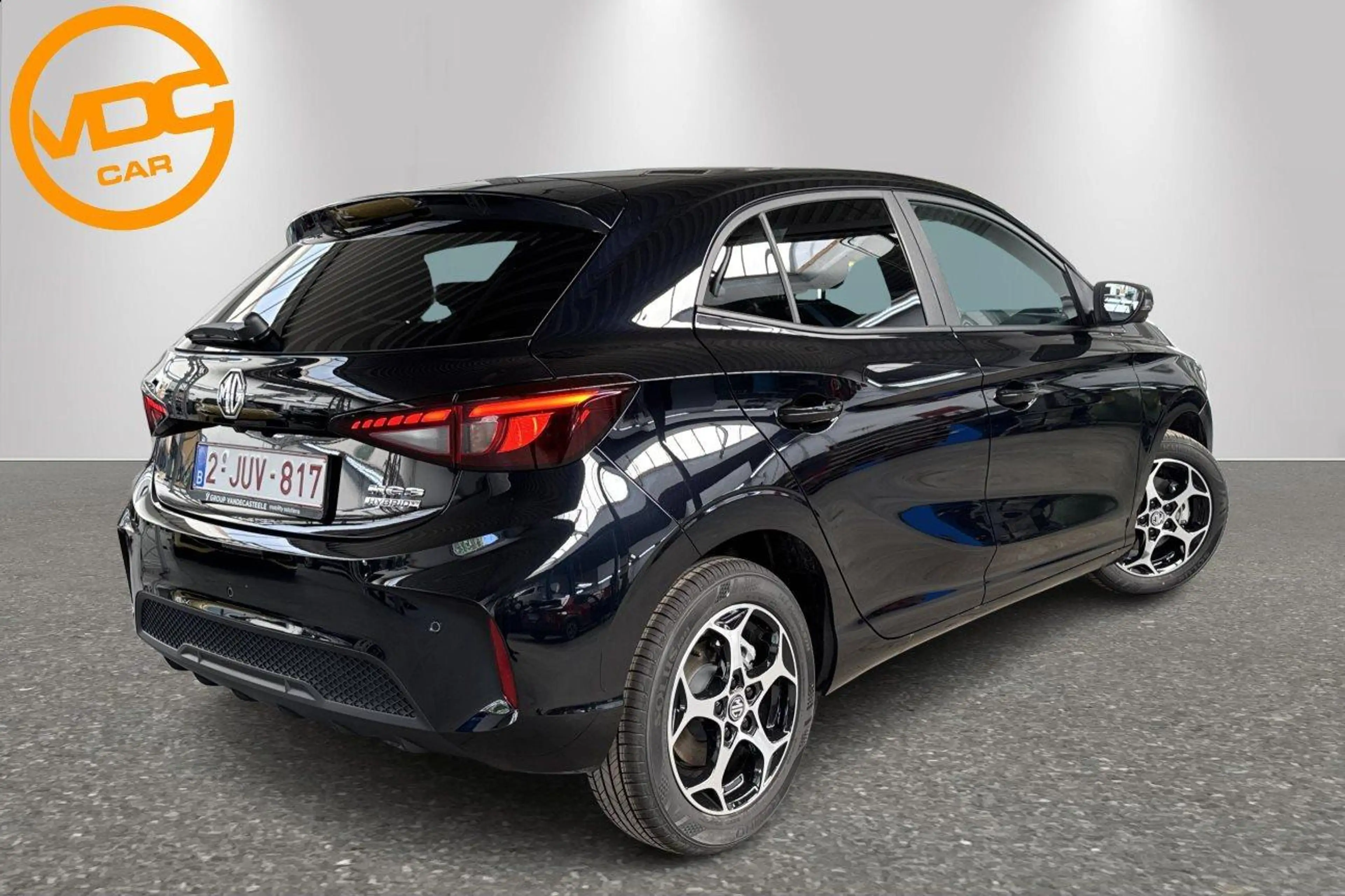 MG MG3 LUXURY HYBRID+ — photo 3