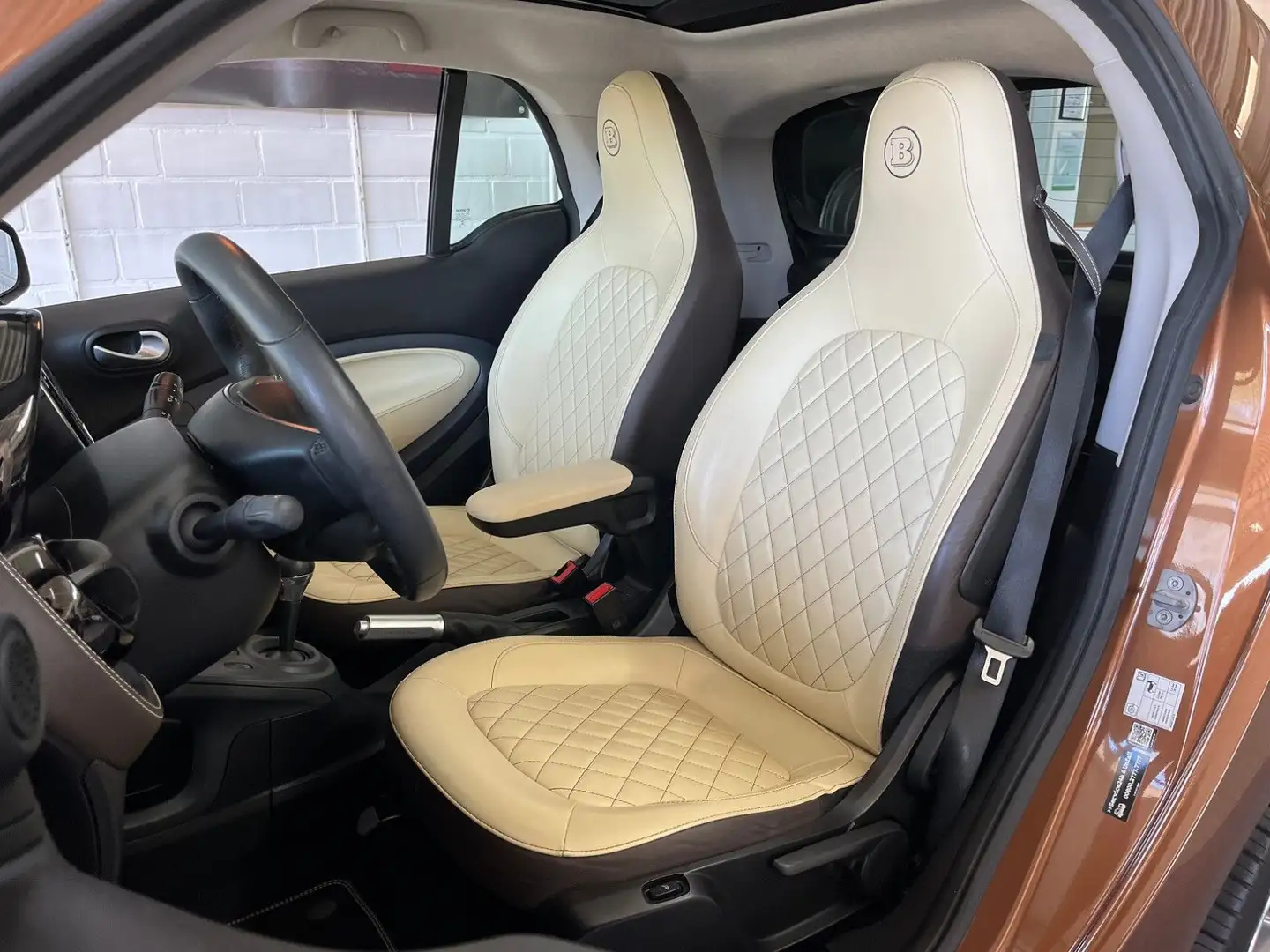 smart forTwo BRABUS Tailor Made Topzustand braun Leder beige Braun - 2