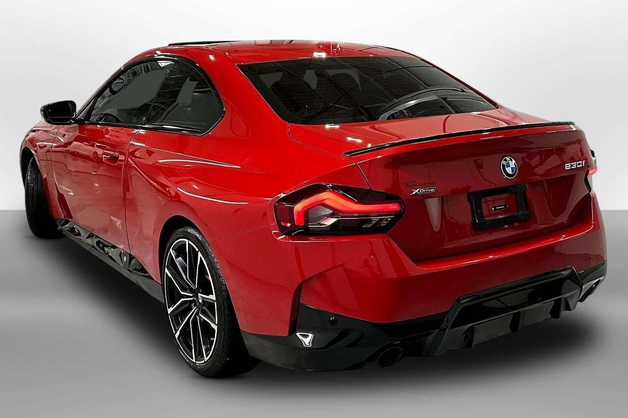 2024 BMW 2 Series 230i xDrive Premium Essential // M-sport / Premium — снимка 1