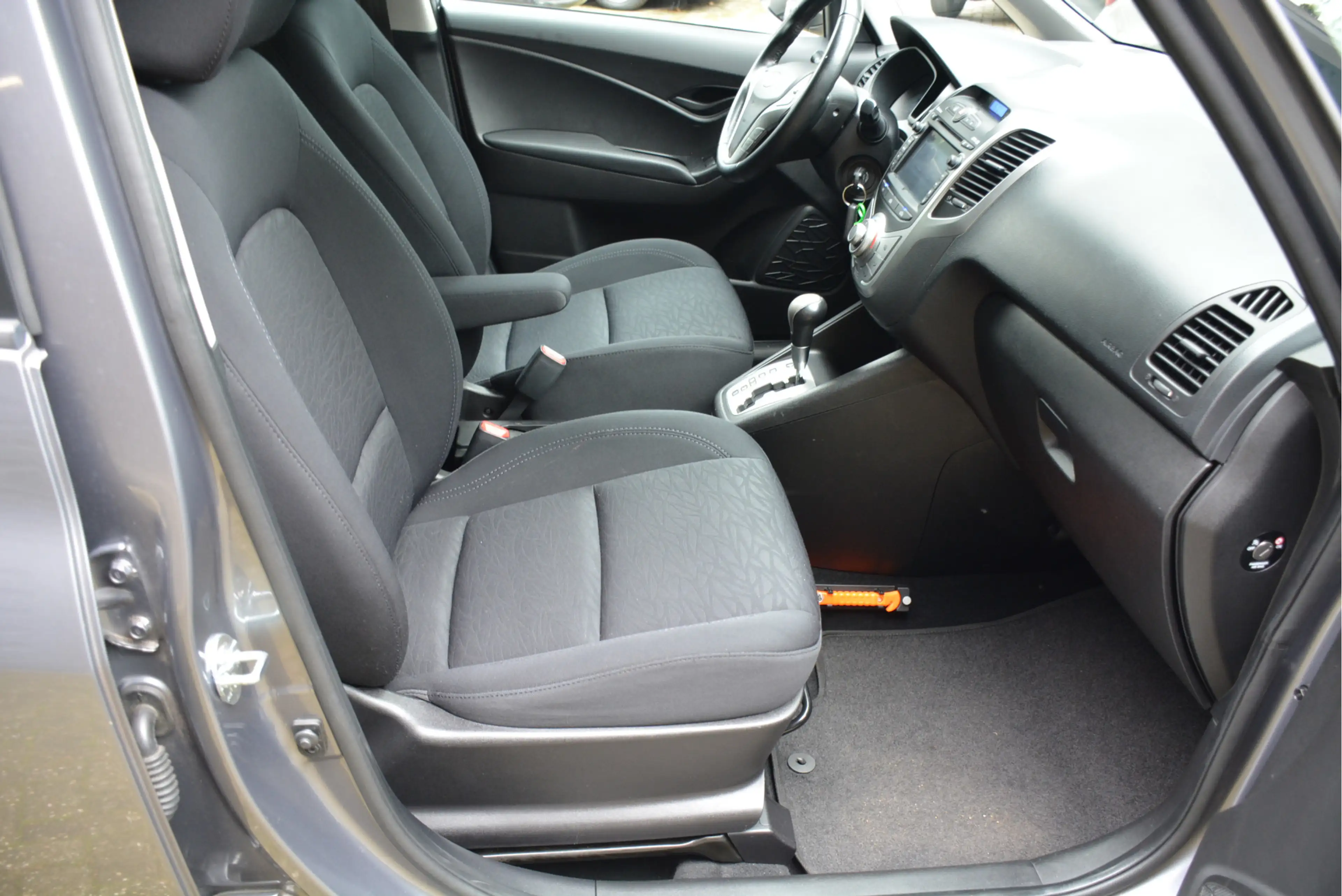 Hyundai iX20 1.6i i-Drive Automaat Airco Navigatie — photo 11