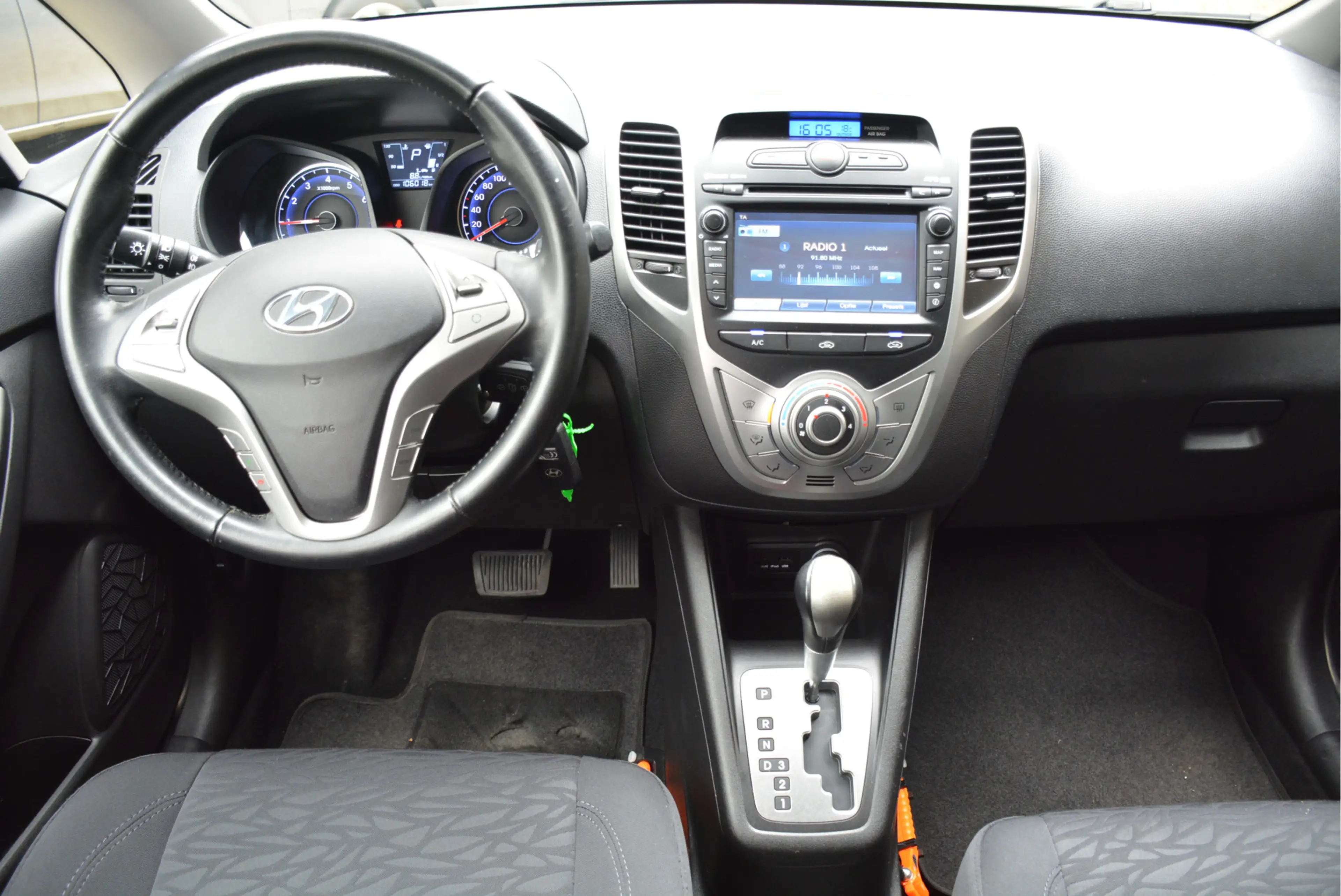 Hyundai iX20 1.6i i-Drive Automaat Airco Navigatie — photo 2