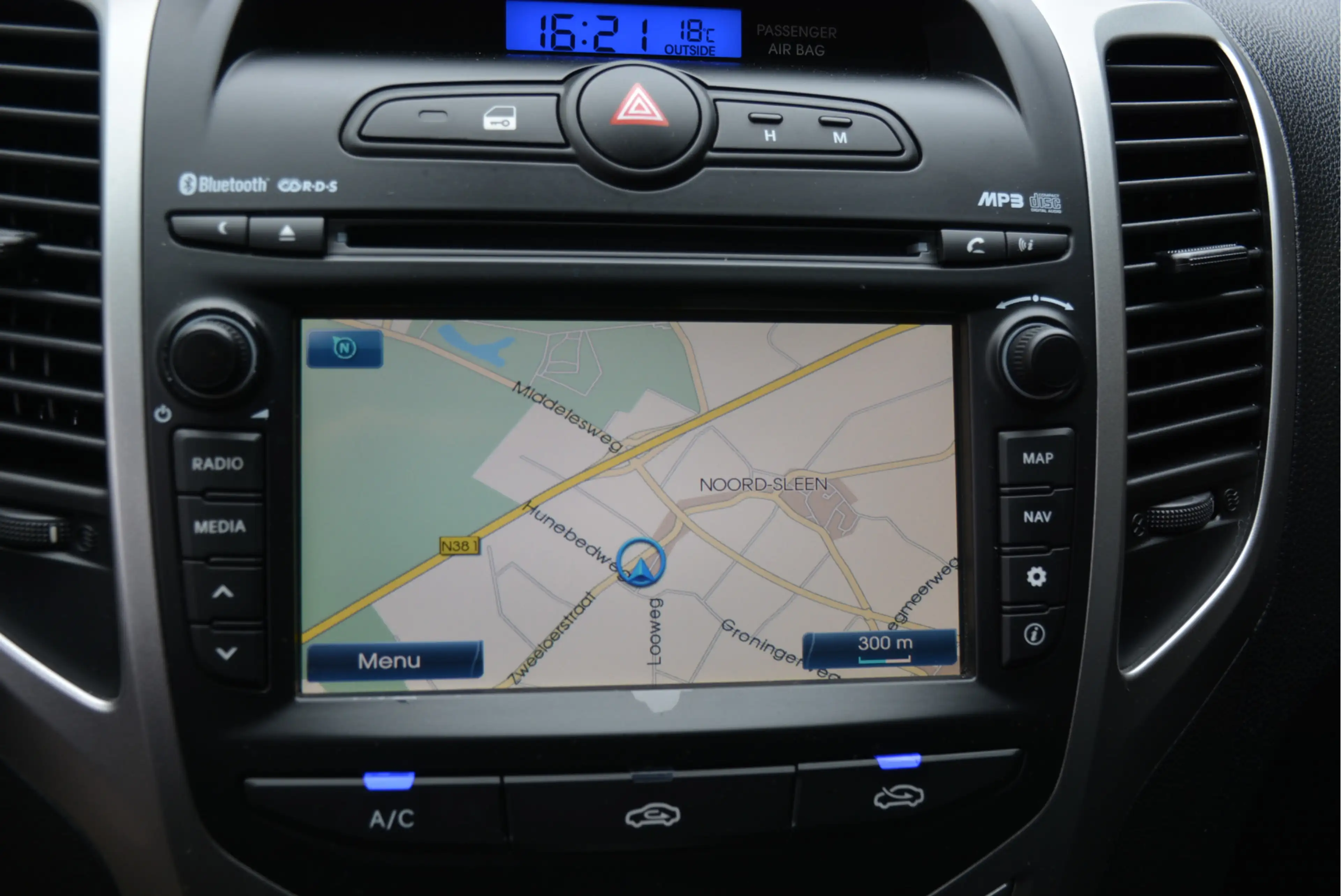 Hyundai iX20 1.6i i-Drive Automaat Airco Navigatie — photo 21