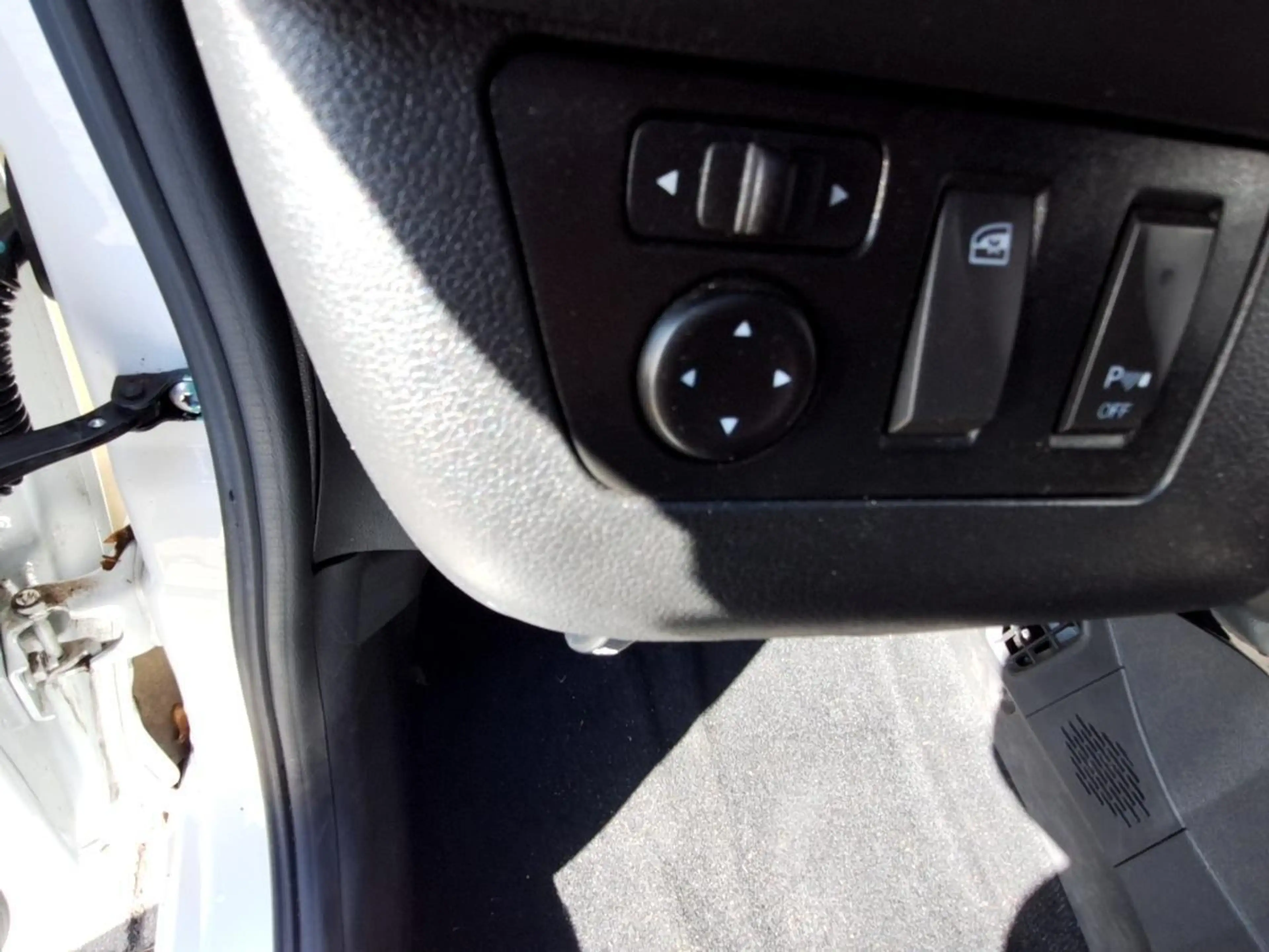 Dacia Spring 45 ExpressionPaket Navi - Kamera — photo 5