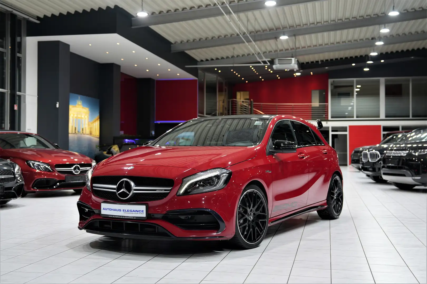 Mercedes-Benz A 45 AMG 4Matic*SPORTABGAS*NIGHT*LED*PANO* Rood - 1