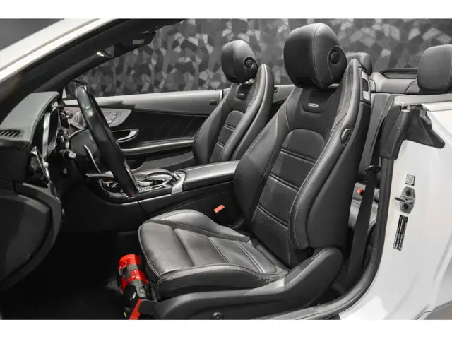 Mercedes-Benz C 63 Amg view 9