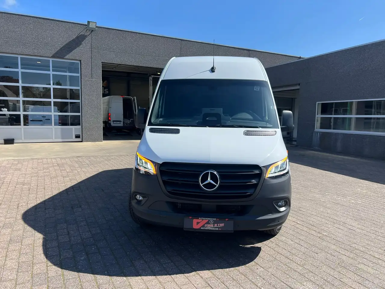Mercedes-Benz Sprinter 317 L2H2 RWD AUTO (41.500€ex.) — foto 2