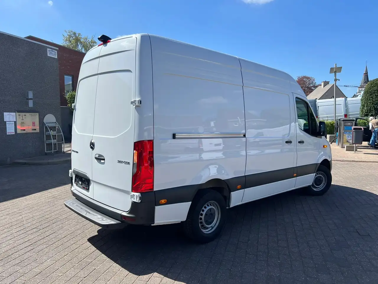 Mercedes-Benz Sprinter 317 L2H2 RWD AUTO (41.500€ex.) — foto 5