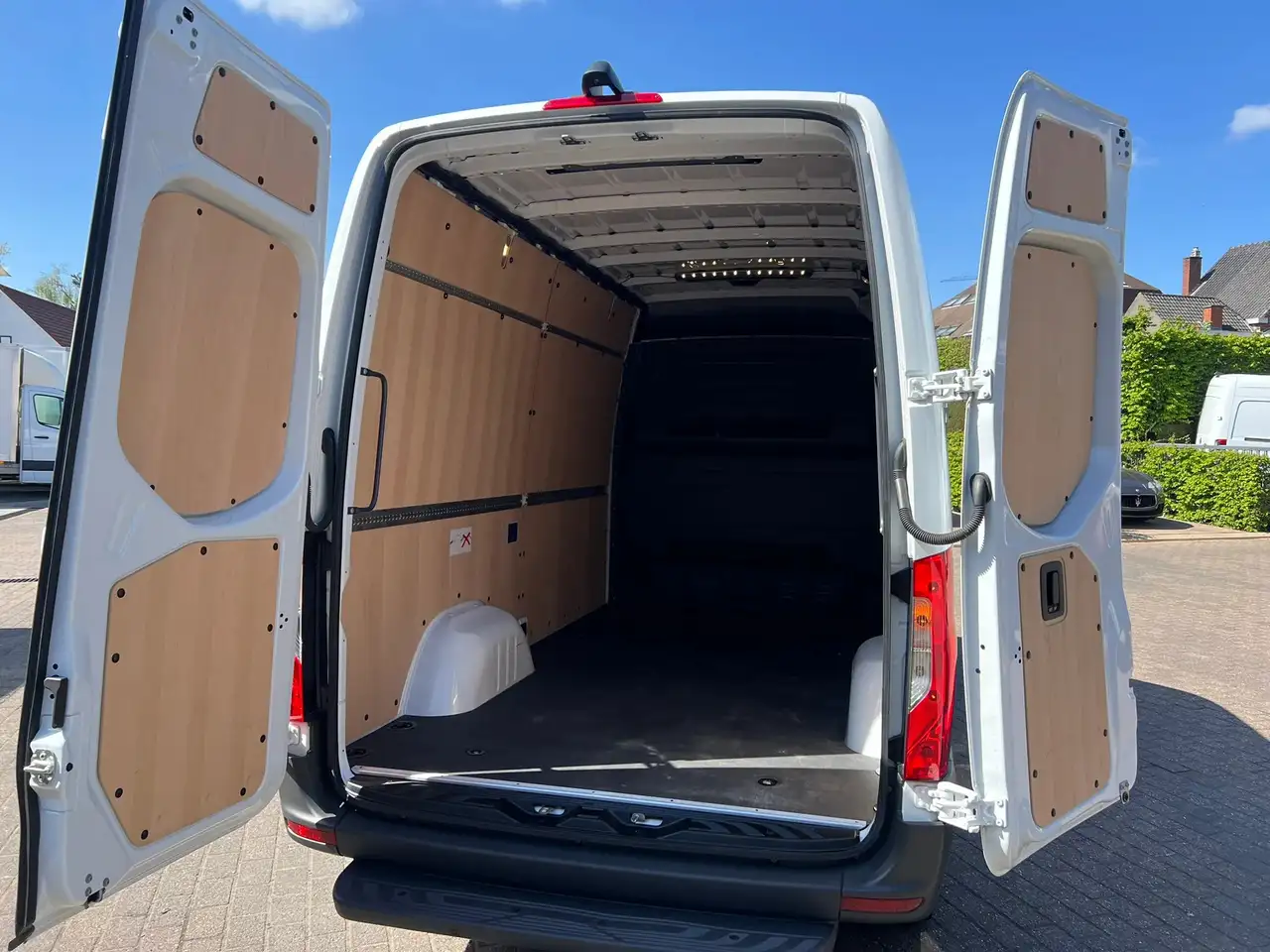 Mercedes-Benz Sprinter 317 L2H2 RWD AUTO (41.500€ex.) — foto 8