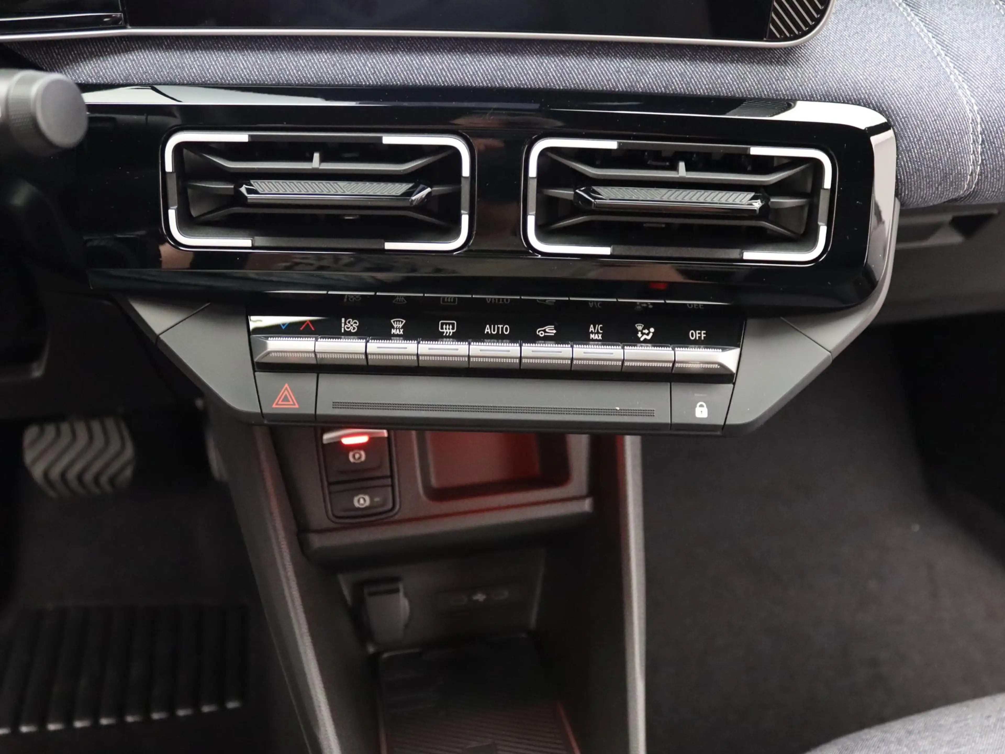 Renault R 5 techno 150 pk comfort range | pack advanced drivin — photo 3